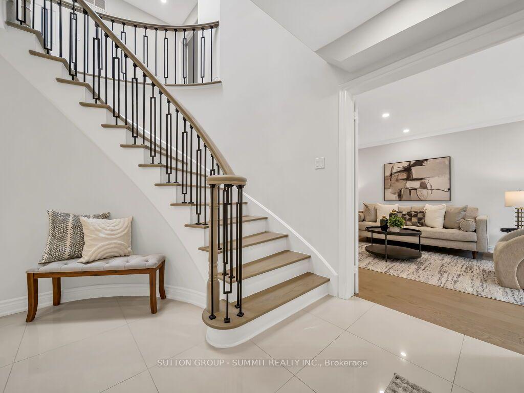 Photo 6 of 7 Winding Court, Scarborough, Highland Creek — HOMEH
