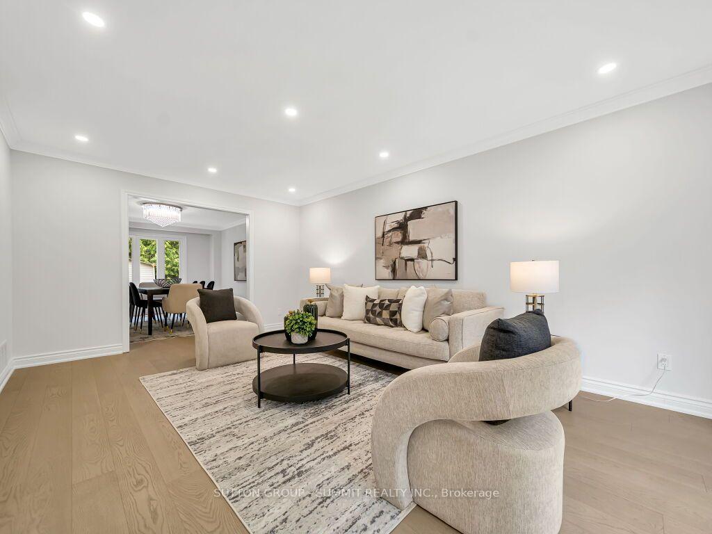 Photo 11 of 7 Winding Court, Scarborough, Highland Creek — HOMEH