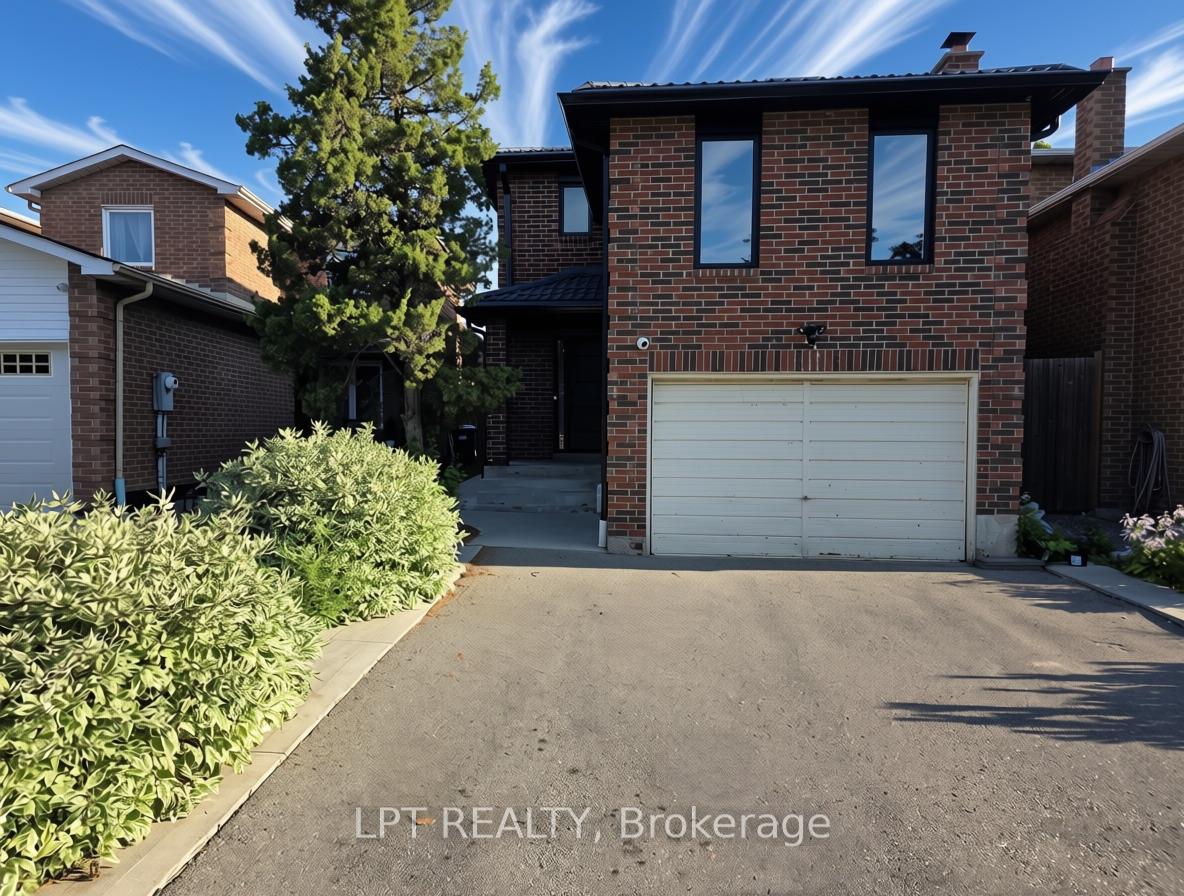 Photo 1 of 17 Alabaster Drive, Brampton, Brampton North — HOMEH