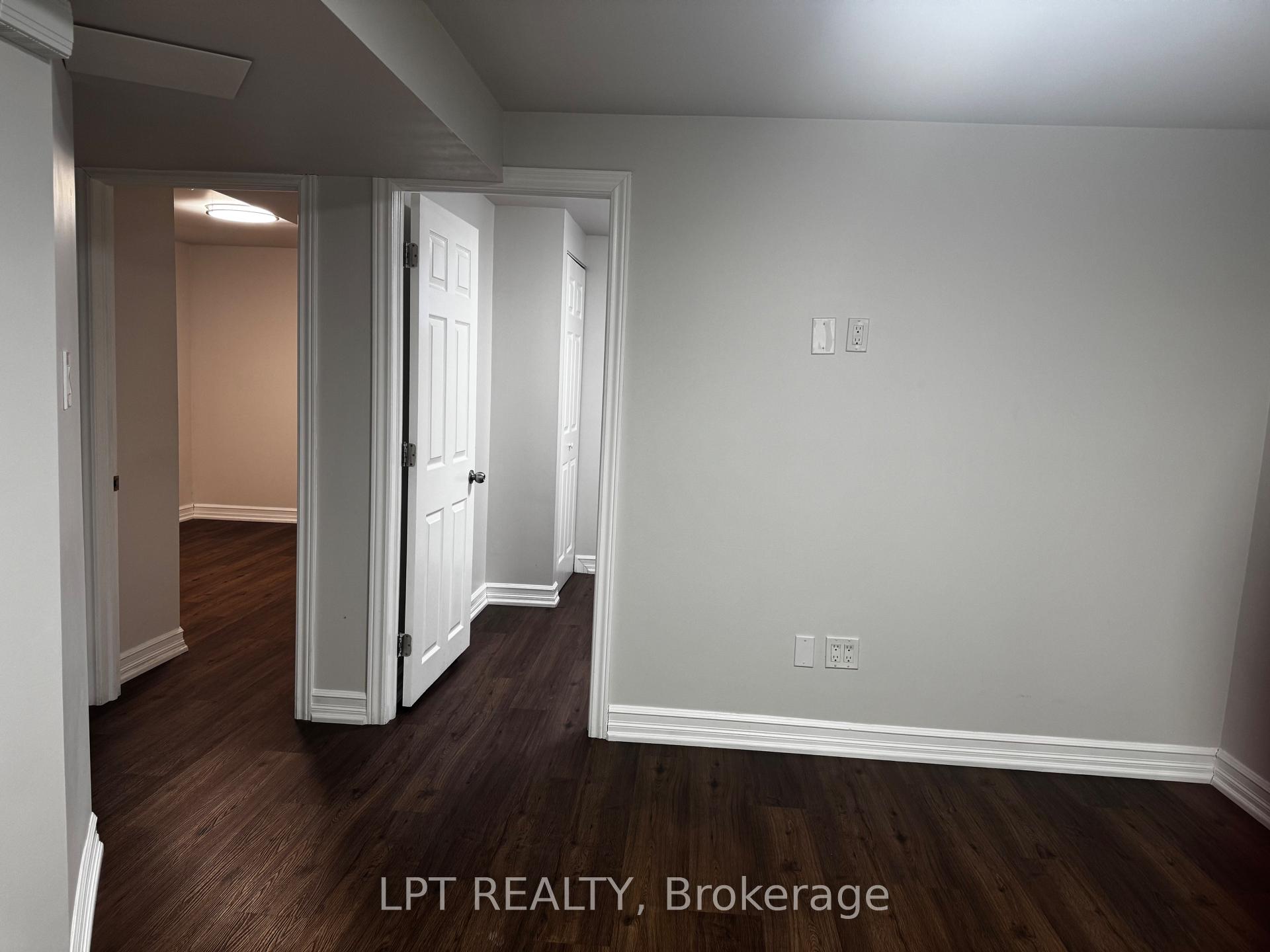 Photo 10 of 17 Alabaster Drive, Brampton, Brampton North — HOMEH
