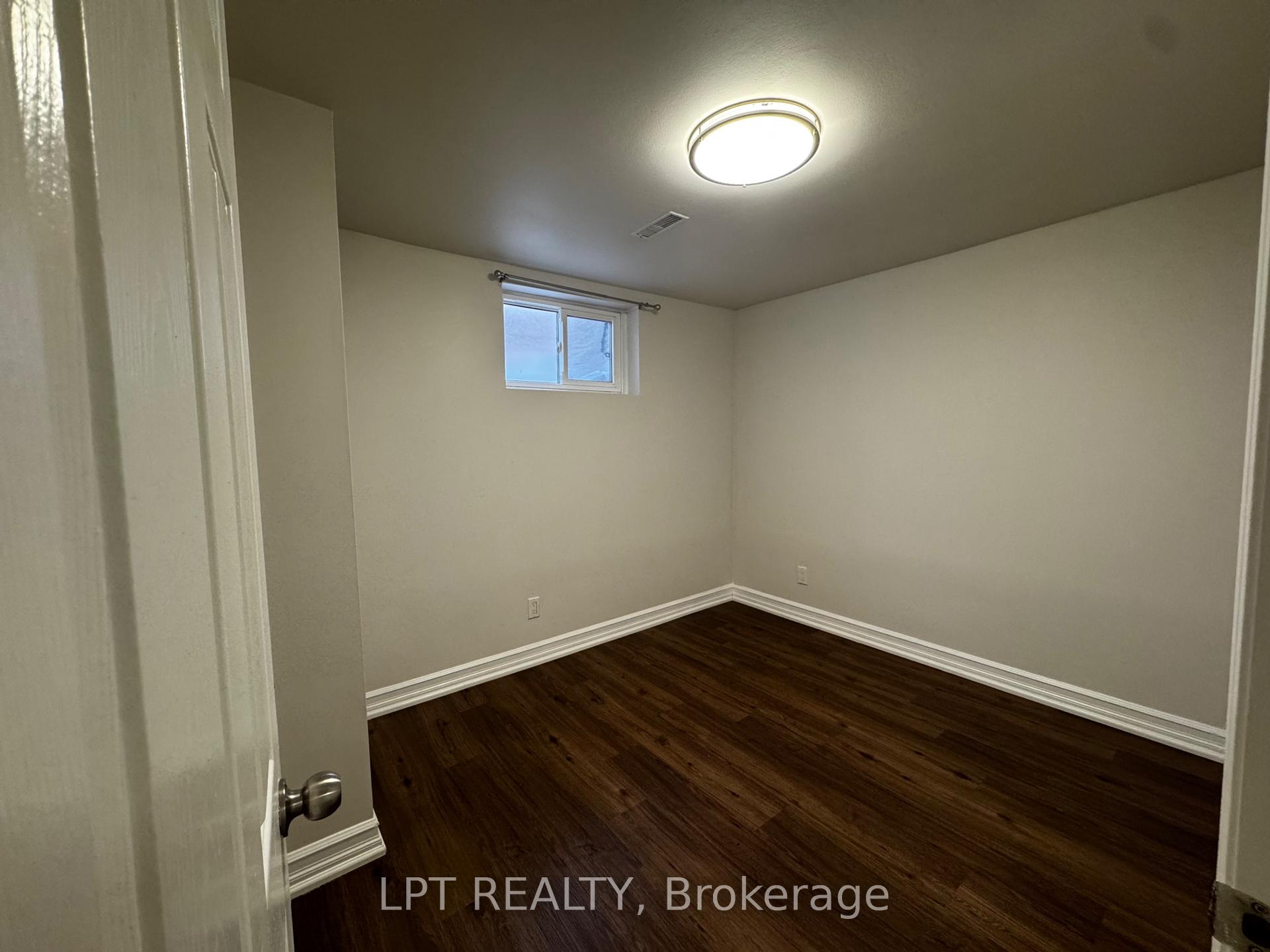 Photo 15 of 17 Alabaster Drive, Brampton, Brampton North — HOMEH