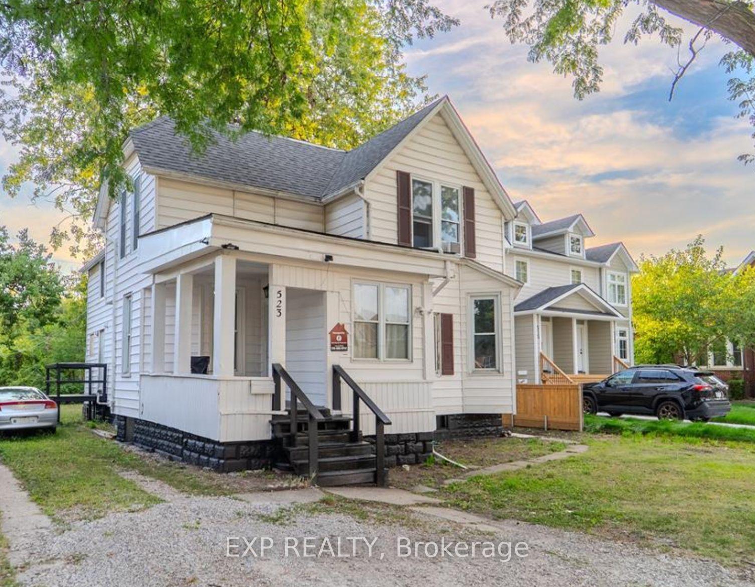 Photo of 523 Caron Avenue
