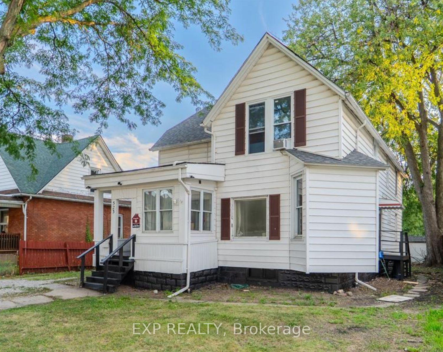 Photo 2 of 523 Caron Avenue, Windsor, Downtown Windsor — HOMEH