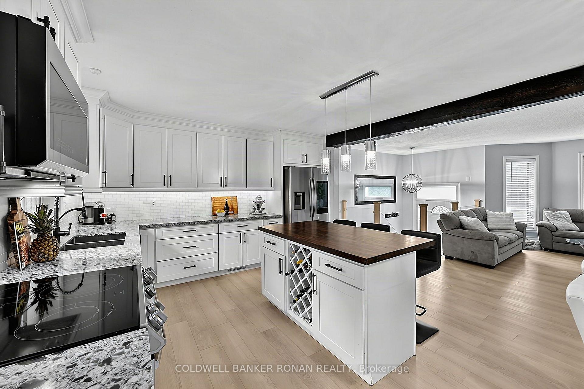 Photo 8 of 57 Pine Park Boulevard, Adjala-Tosorontio, Everett — HOMEH