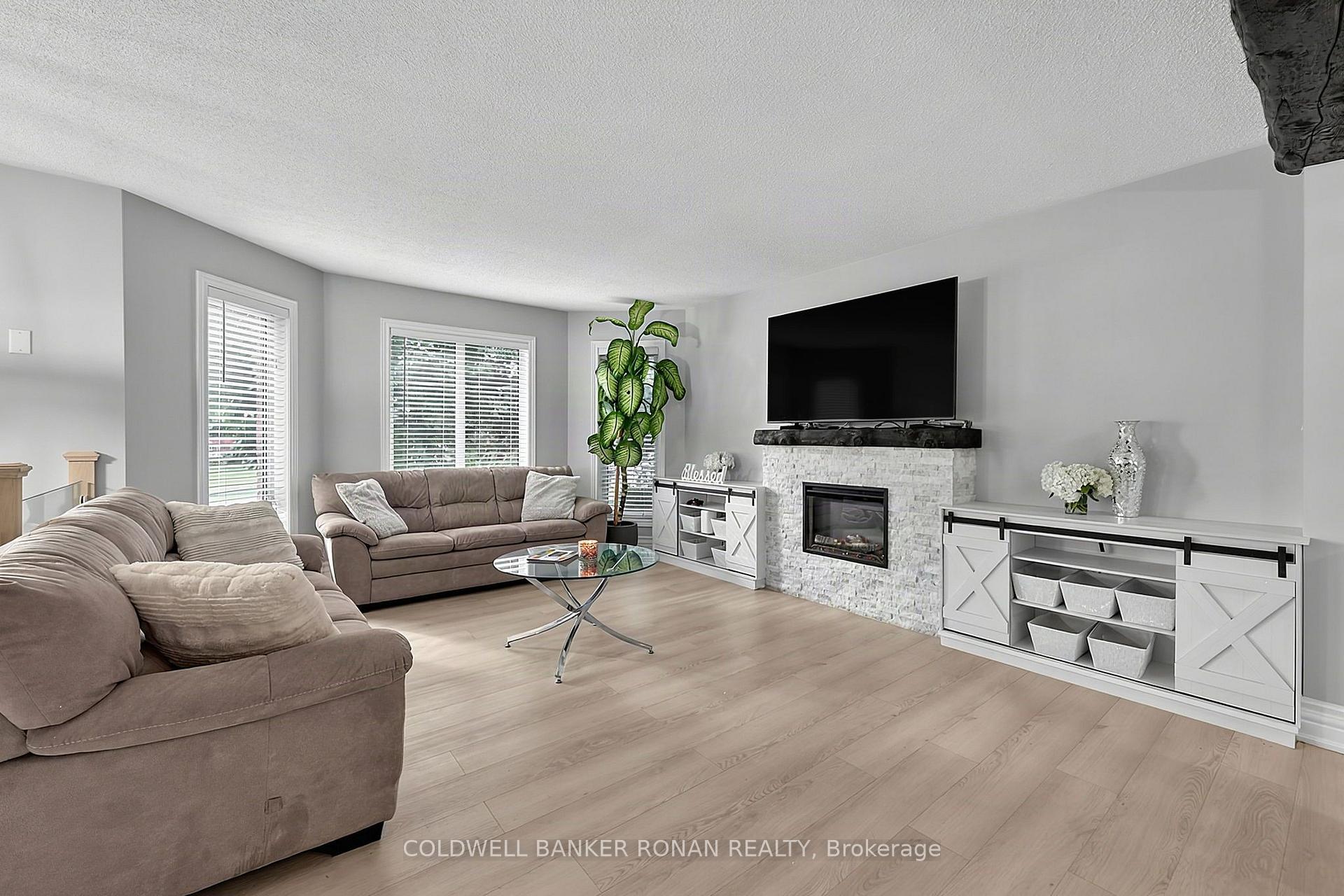Photo 13 of 57 Pine Park Boulevard, Adjala-Tosorontio, Everett — HOMEH