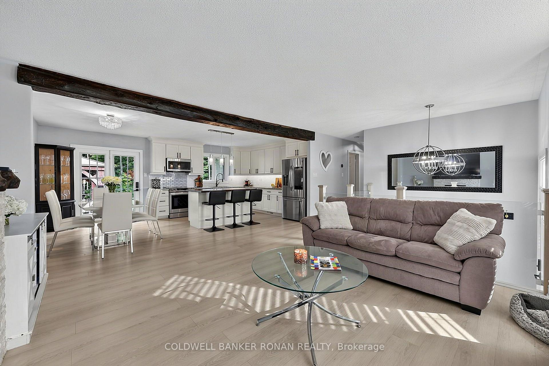 Photo 15 of 57 Pine Park Boulevard, Adjala-Tosorontio, Everett — HOMEH