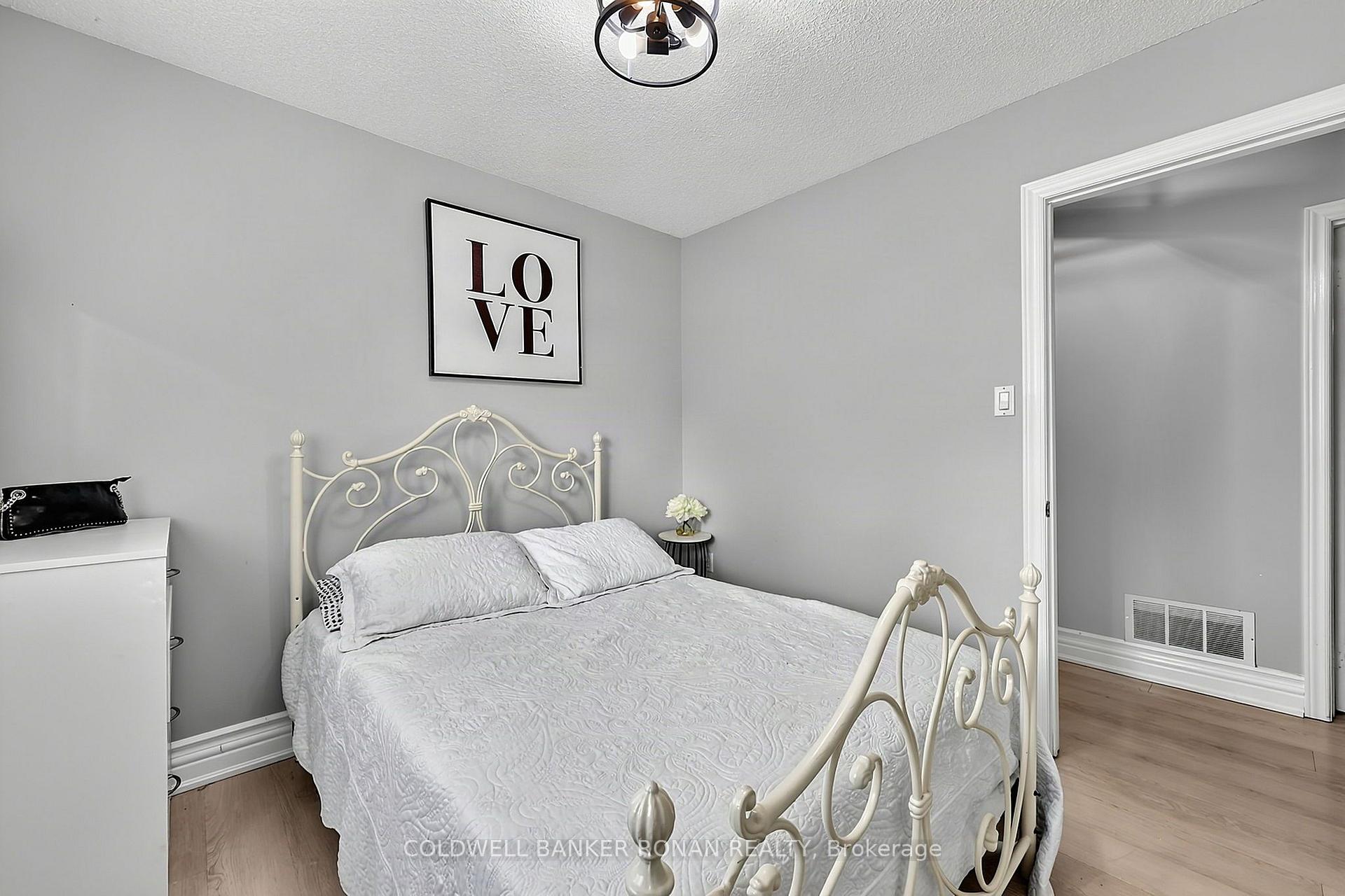 Photo 23 of 57 Pine Park Boulevard, Adjala-Tosorontio, Everett — HOMEH