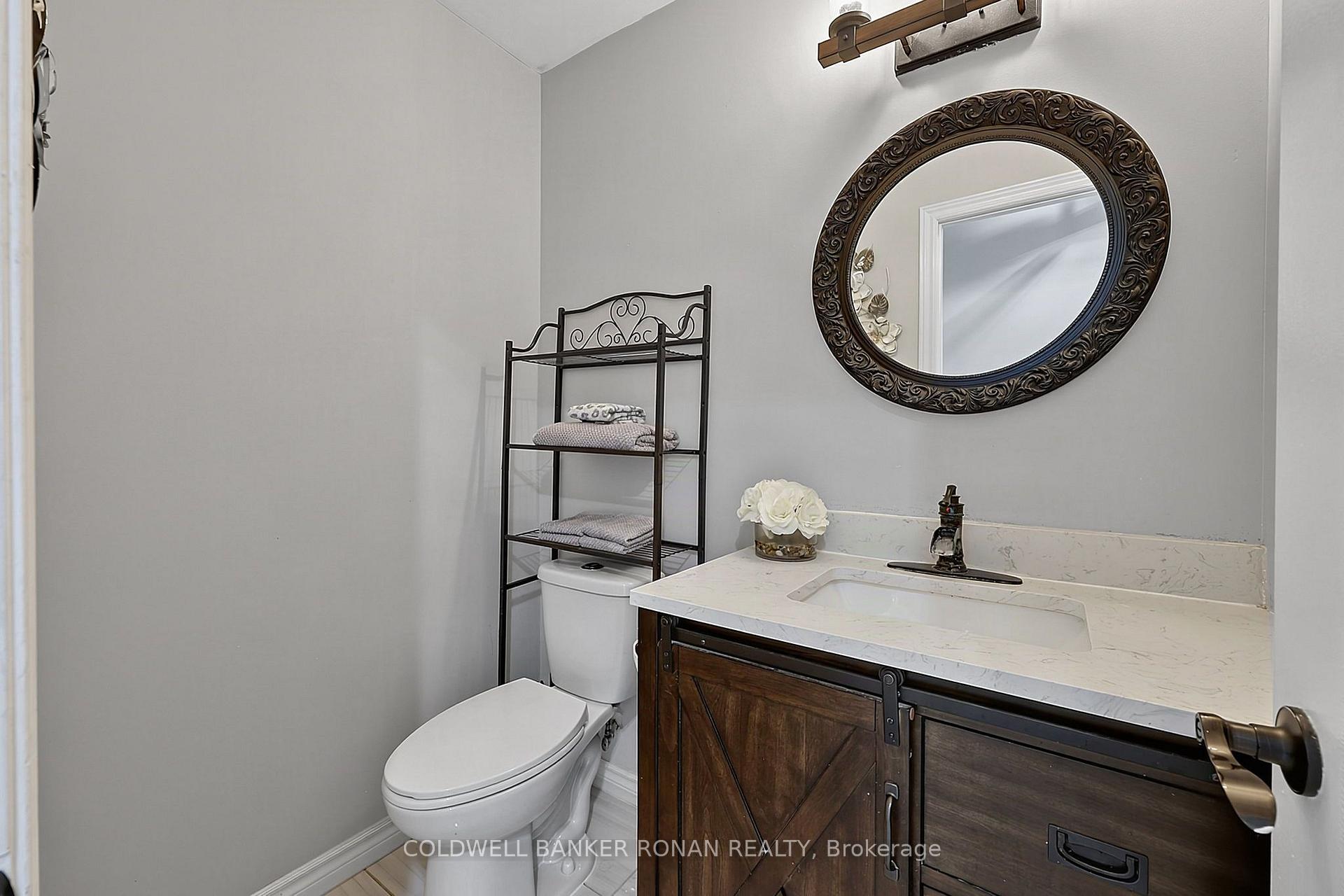 Photo 24 of 57 Pine Park Boulevard, Adjala-Tosorontio, Everett — HOMEH