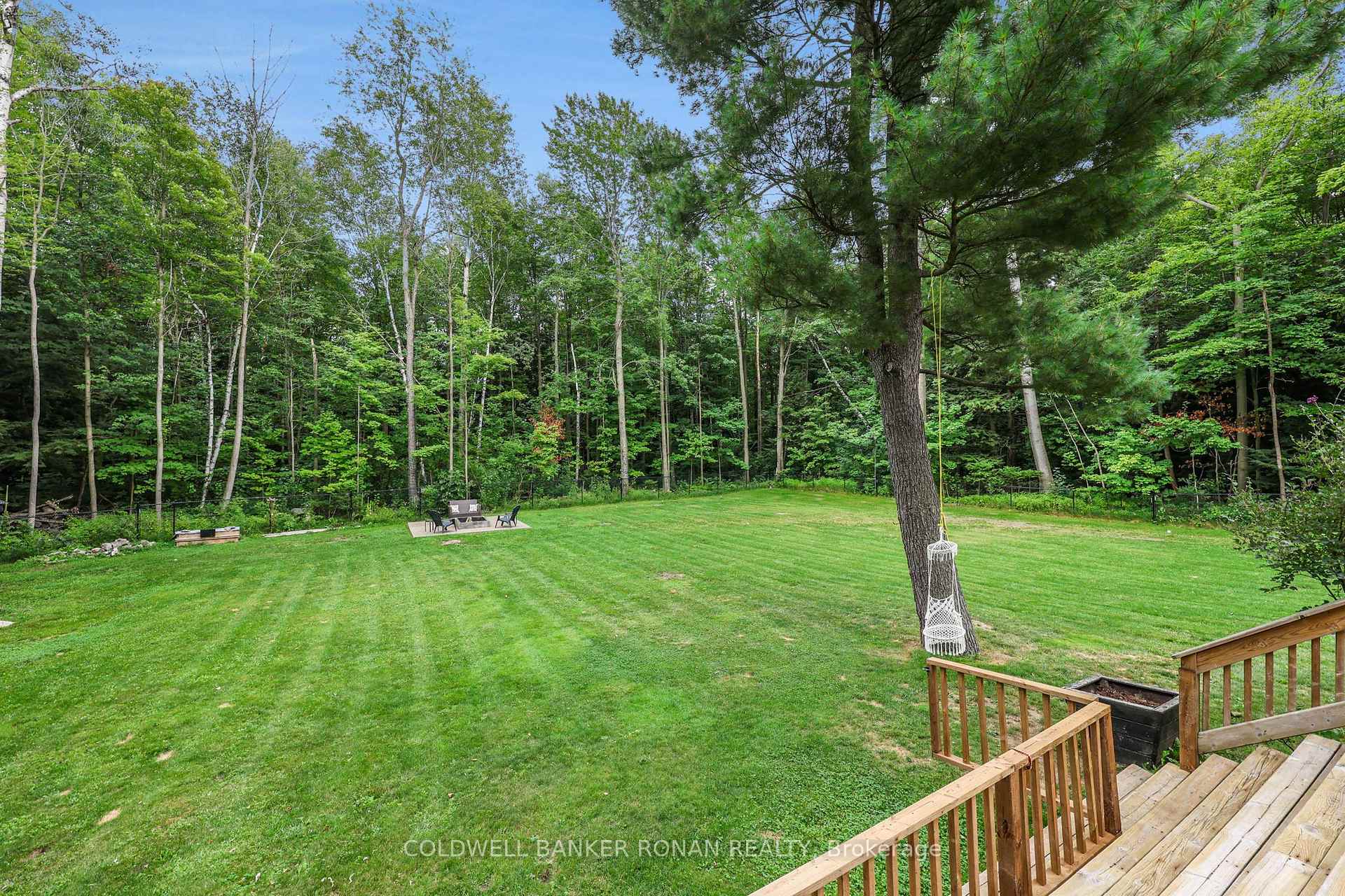 Photo 39 of 57 Pine Park Boulevard, Adjala-Tosorontio, Everett — HOMEH