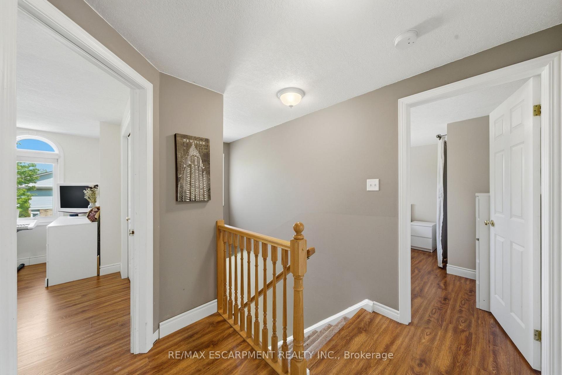 Photo 16 of 784 Butternut Avenue, Waterloo, Clair Hills — HOMEH