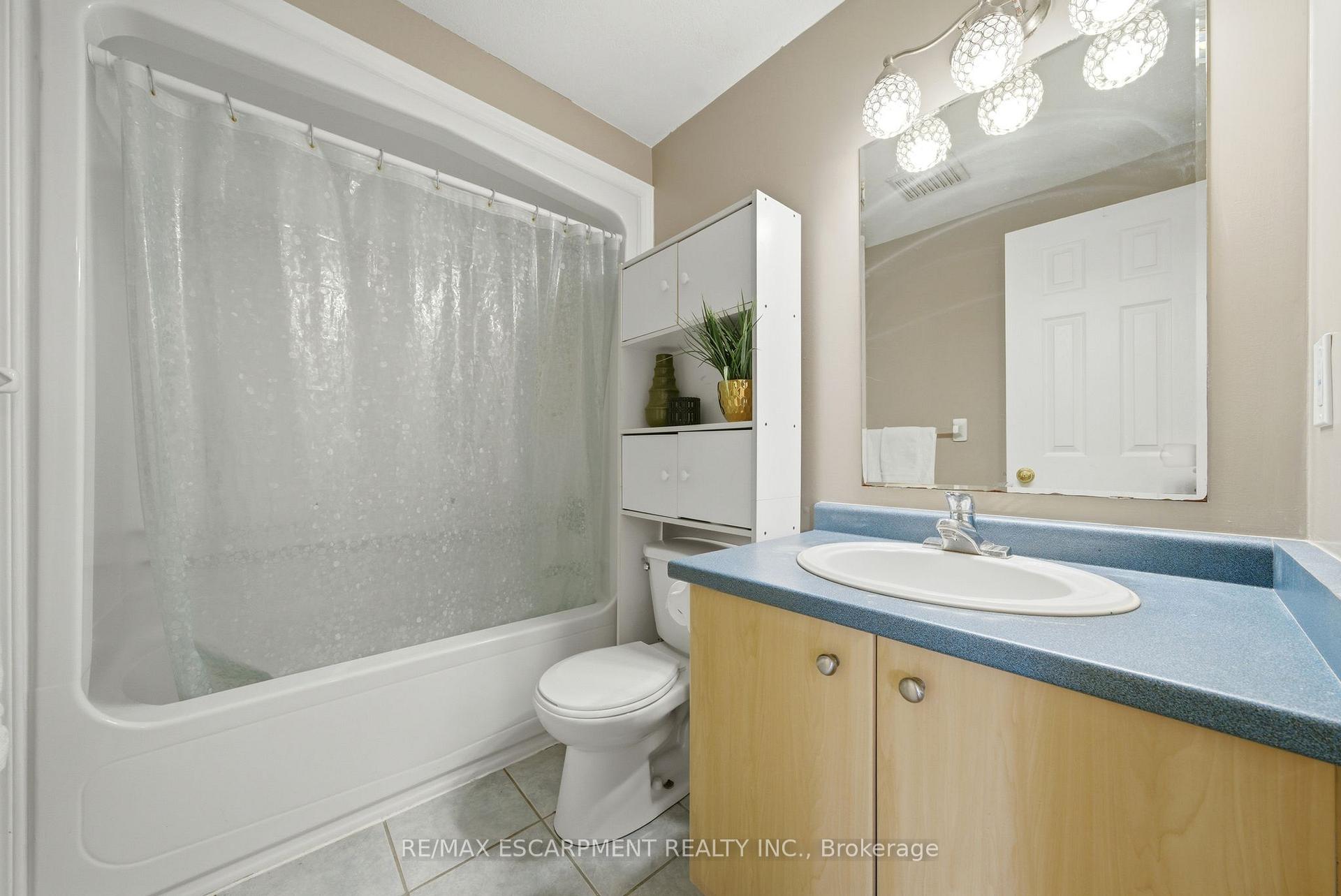 Photo 21 of 784 Butternut Avenue, Waterloo, Clair Hills — HOMEH