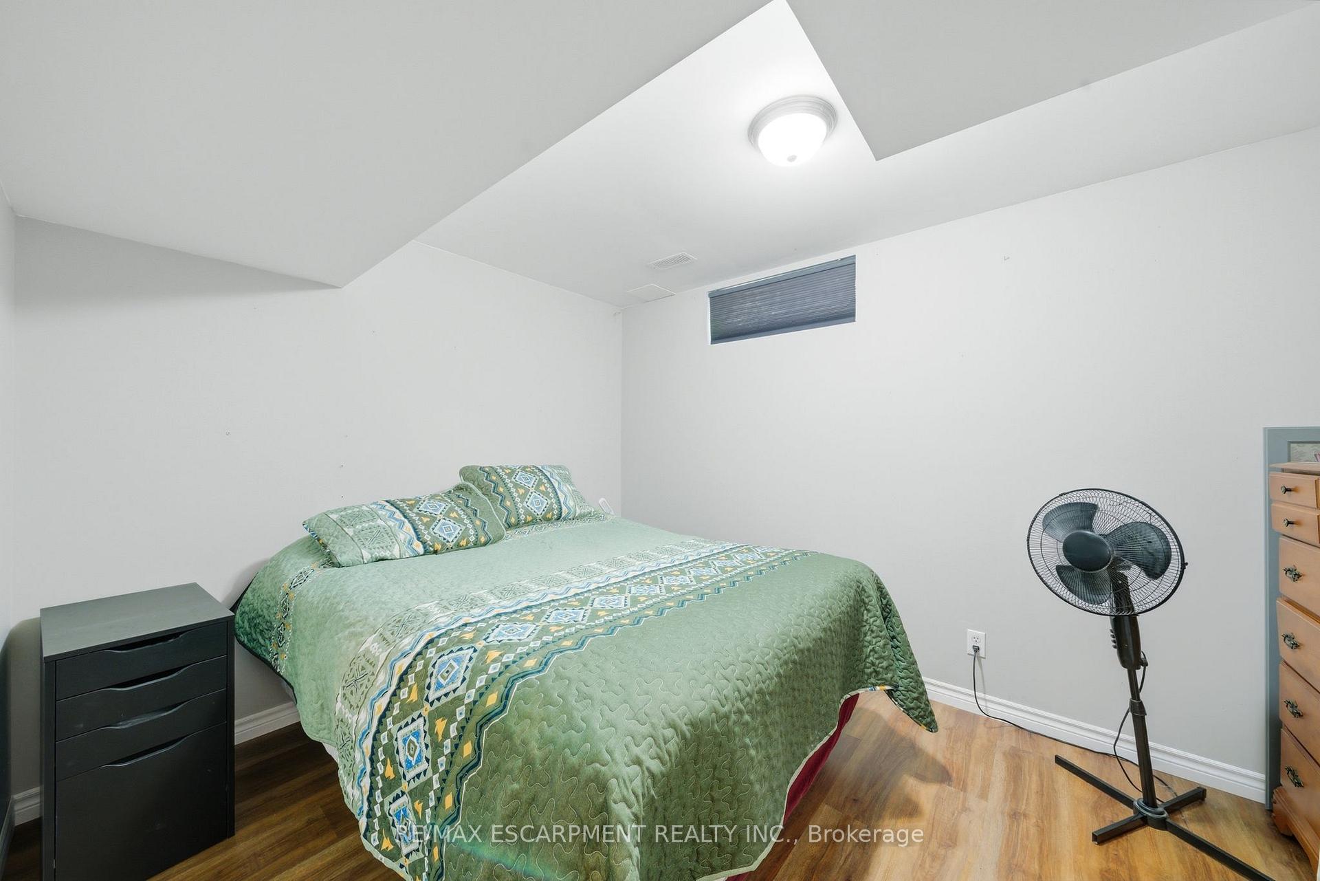 Photo 26 of 784 Butternut Avenue, Waterloo, Clair Hills — HOMEH