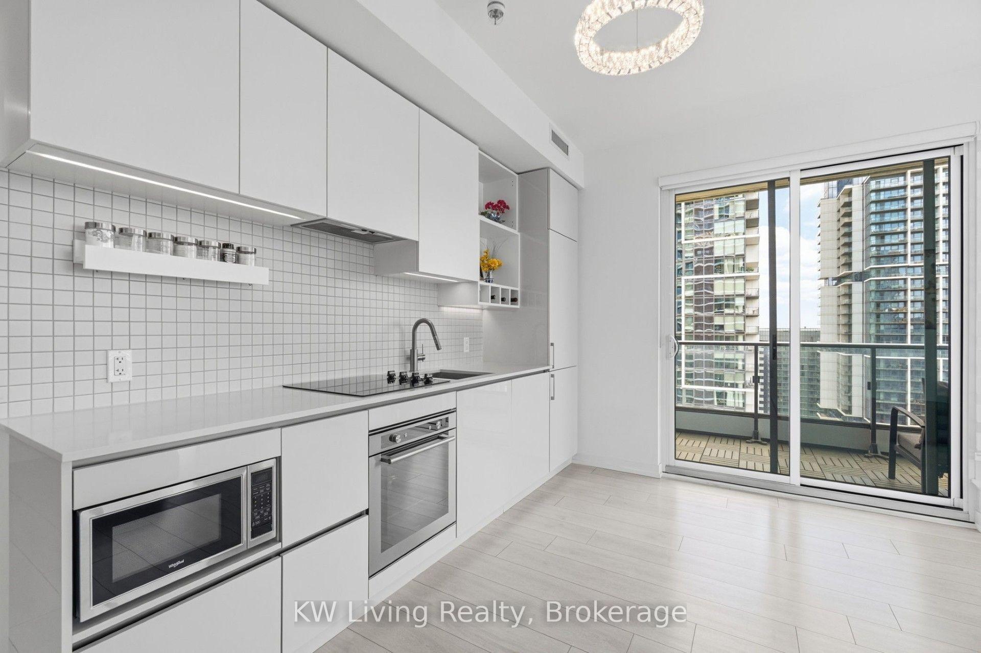 Photo 5 of Unit 4306, 950 Portage Parkway, Vaughan, Vaughan Corporate Centre — HOMEH