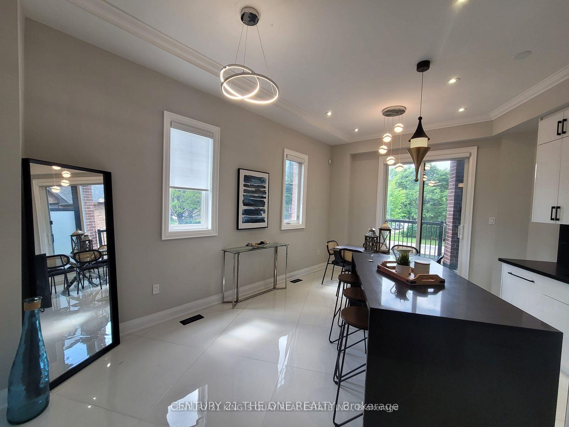 Photo 9 of 323 Sutherland Drive, Toronto, Leaside — HOMEH