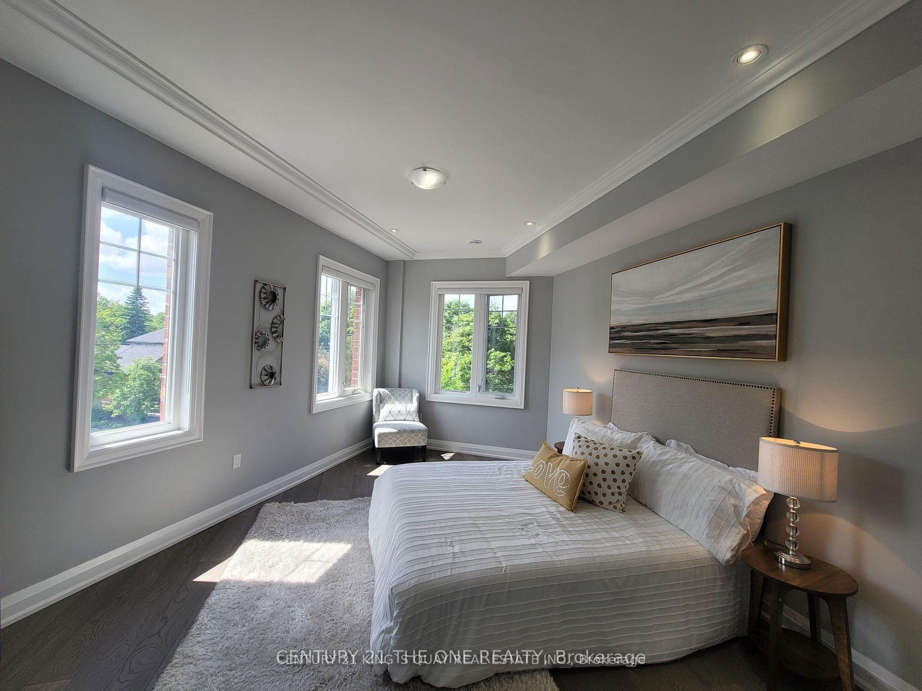 Photo 25 of 323 Sutherland Drive, Toronto, Leaside — HOMEH