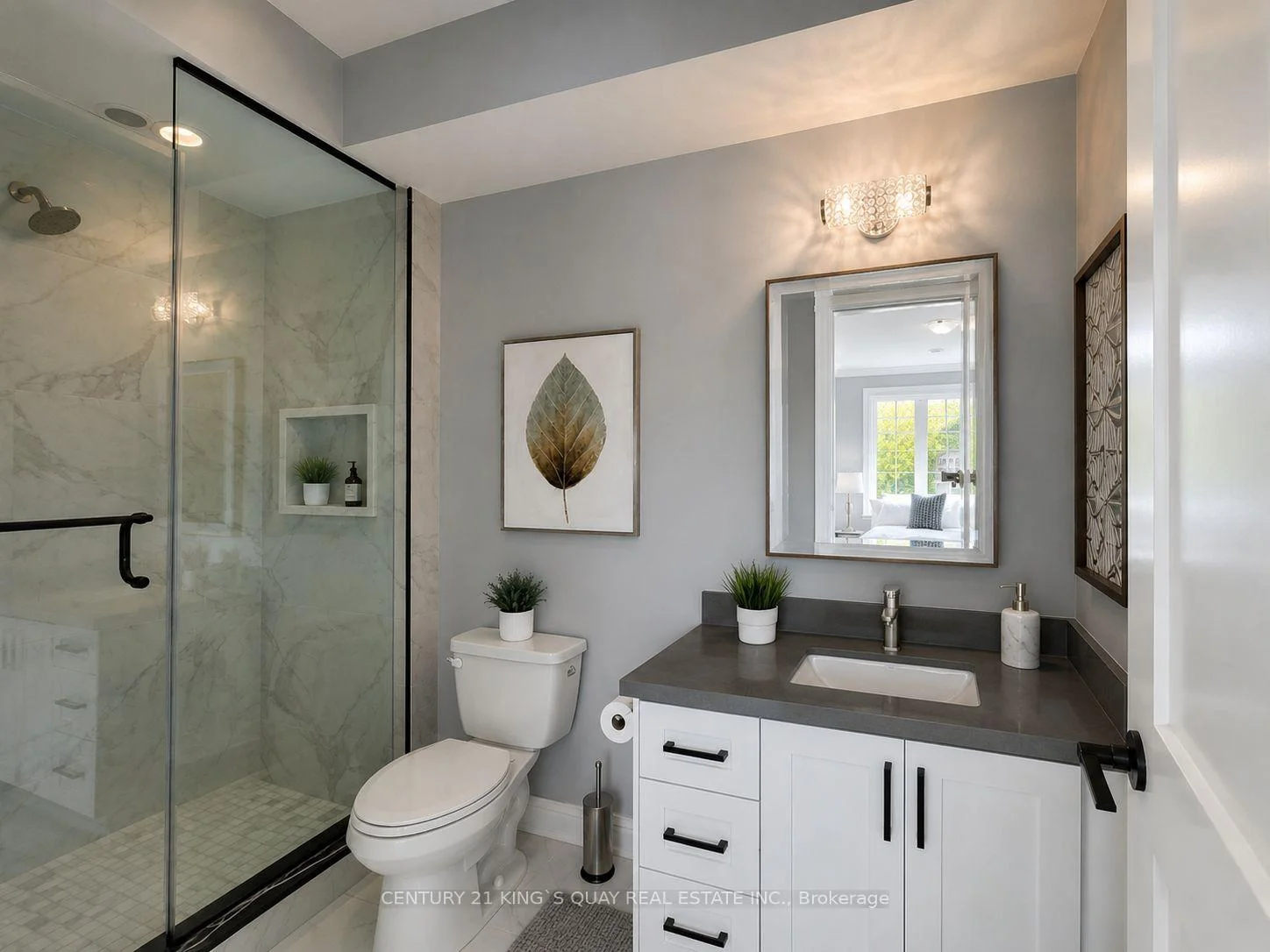 Photo 28 of 323 Sutherland Drive, Toronto, Leaside — HOMEH