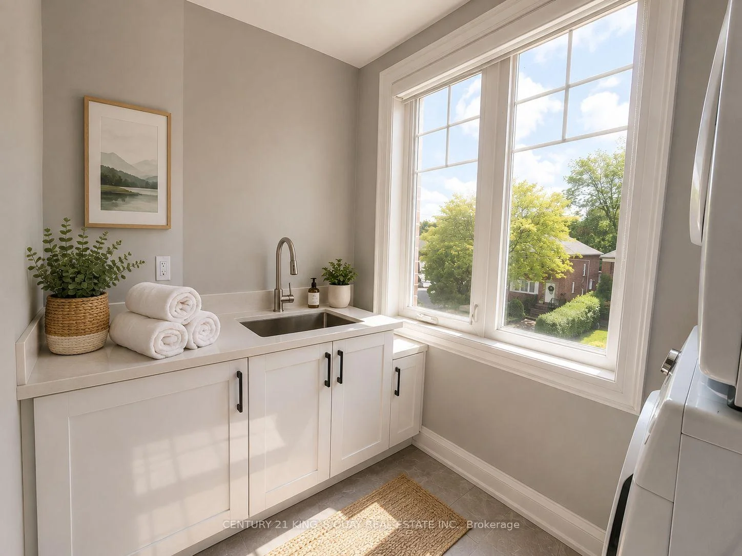 Photo 30 of 323 Sutherland Drive, Toronto, Leaside — HOMEH