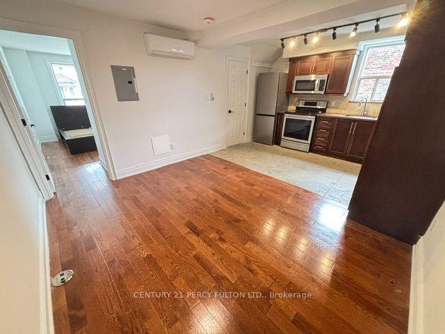 Photo 8 of Unit Main Floor unit, 540 Old Weston Road, Toronto, Weston-Pellam Park — HOMEH