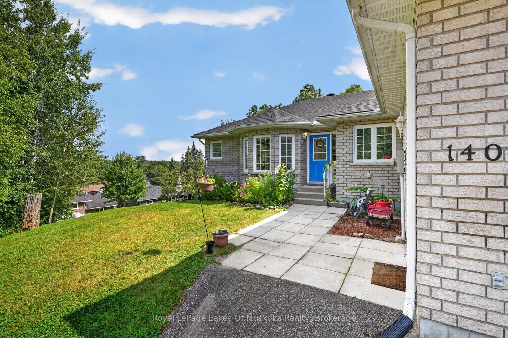 Photo 17 of 140 Simpson Street, Burk's Falls — HOMEH