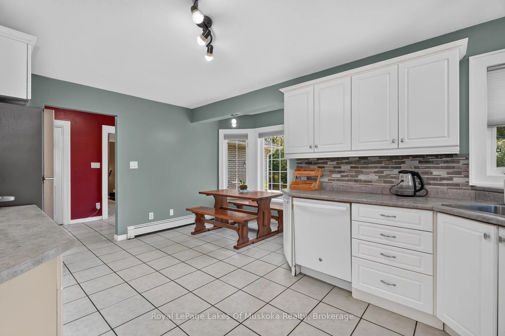 Photo 52 of 140 Simpson Street, Burk's Falls — HOMEH