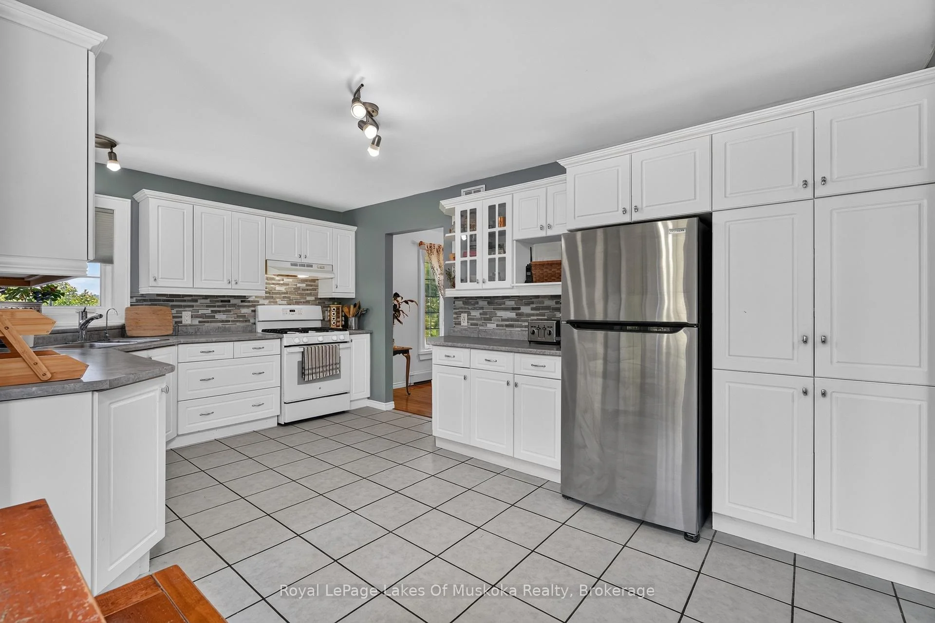 Photo 56 of 140 Simpson Street, Burk's Falls — HOMEH
