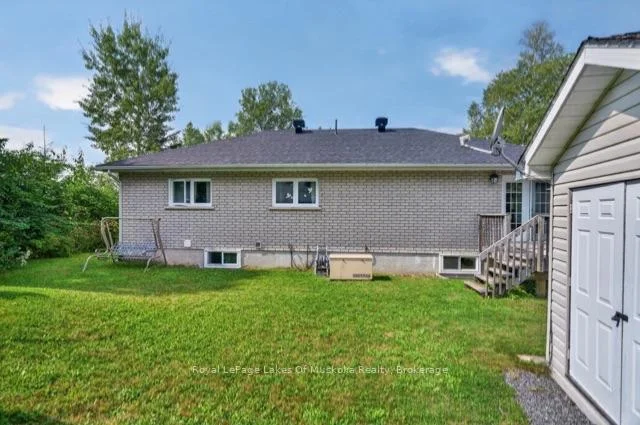 Photo 74 of 140 Simpson Street, Burk's Falls — HOMEH