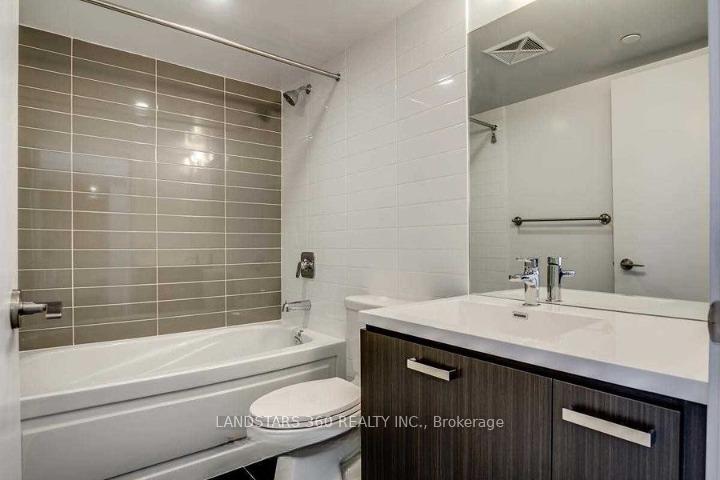 Photo 4 of Unit 2904, 125 redpath Avenue, Toronto, Mount Pleasant West — HOMEH