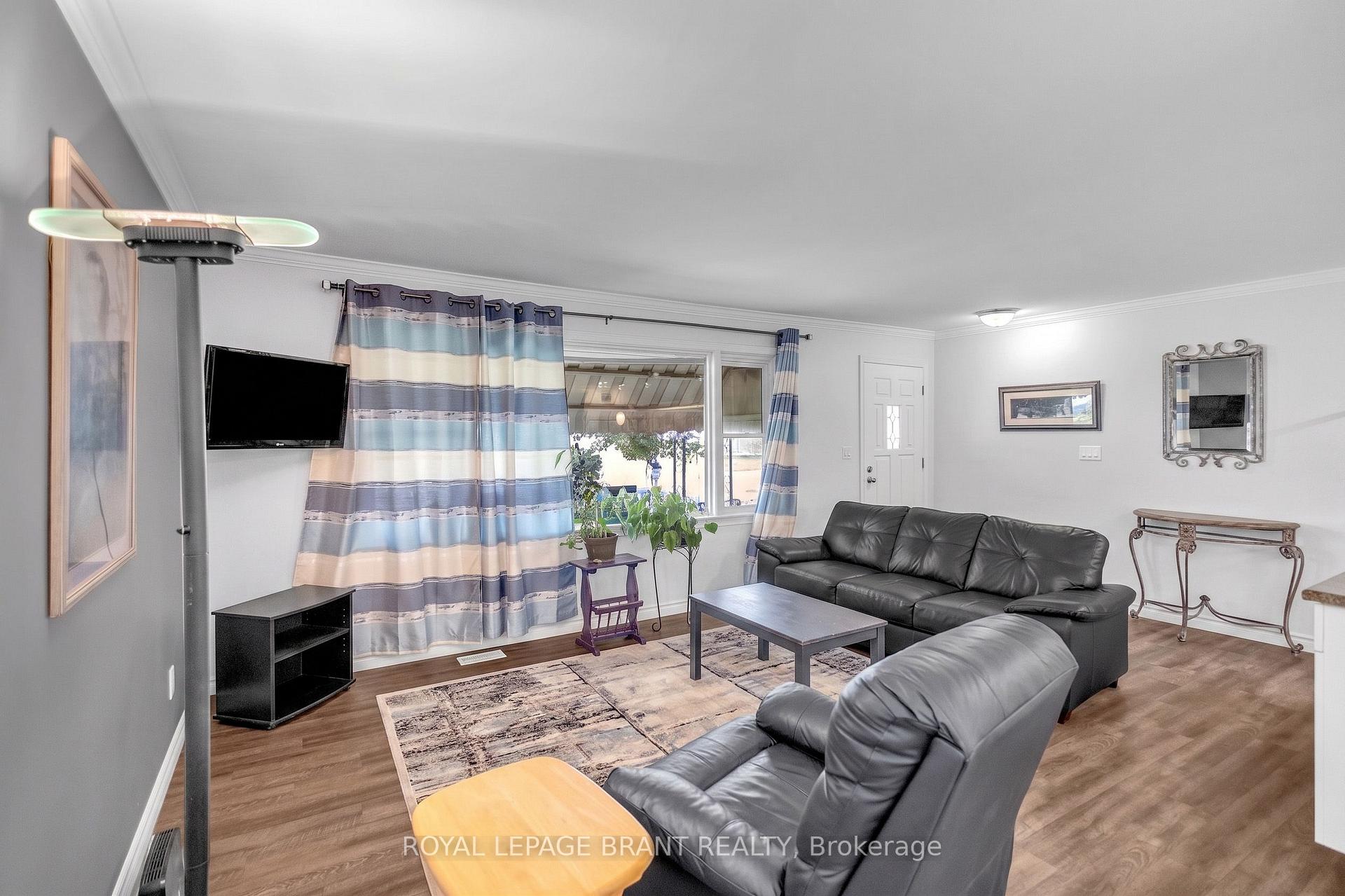 Photo 5 of 7 Willowdale Street, Brant, Brantford Twp — HOMEH