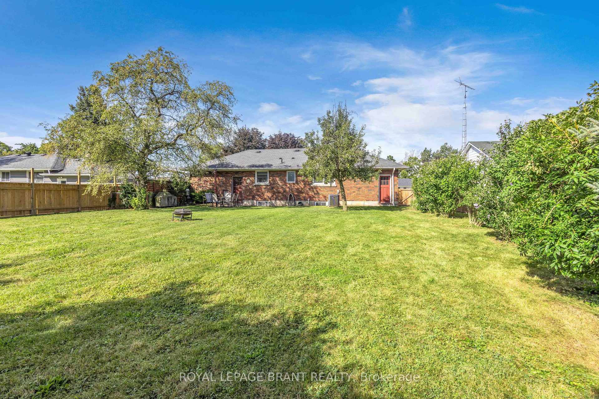 Photo 27 of 7 Willowdale Street, Brant, Brantford Twp — HOMEH