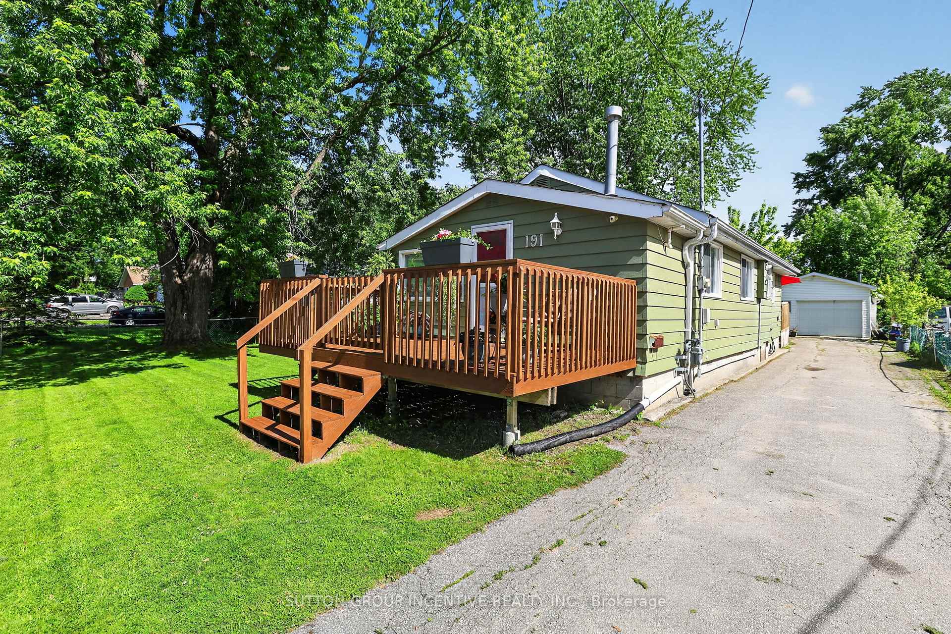 Photo 3 of 191 Ways Bay Drive, Georgina, Keswick North — HOMEH