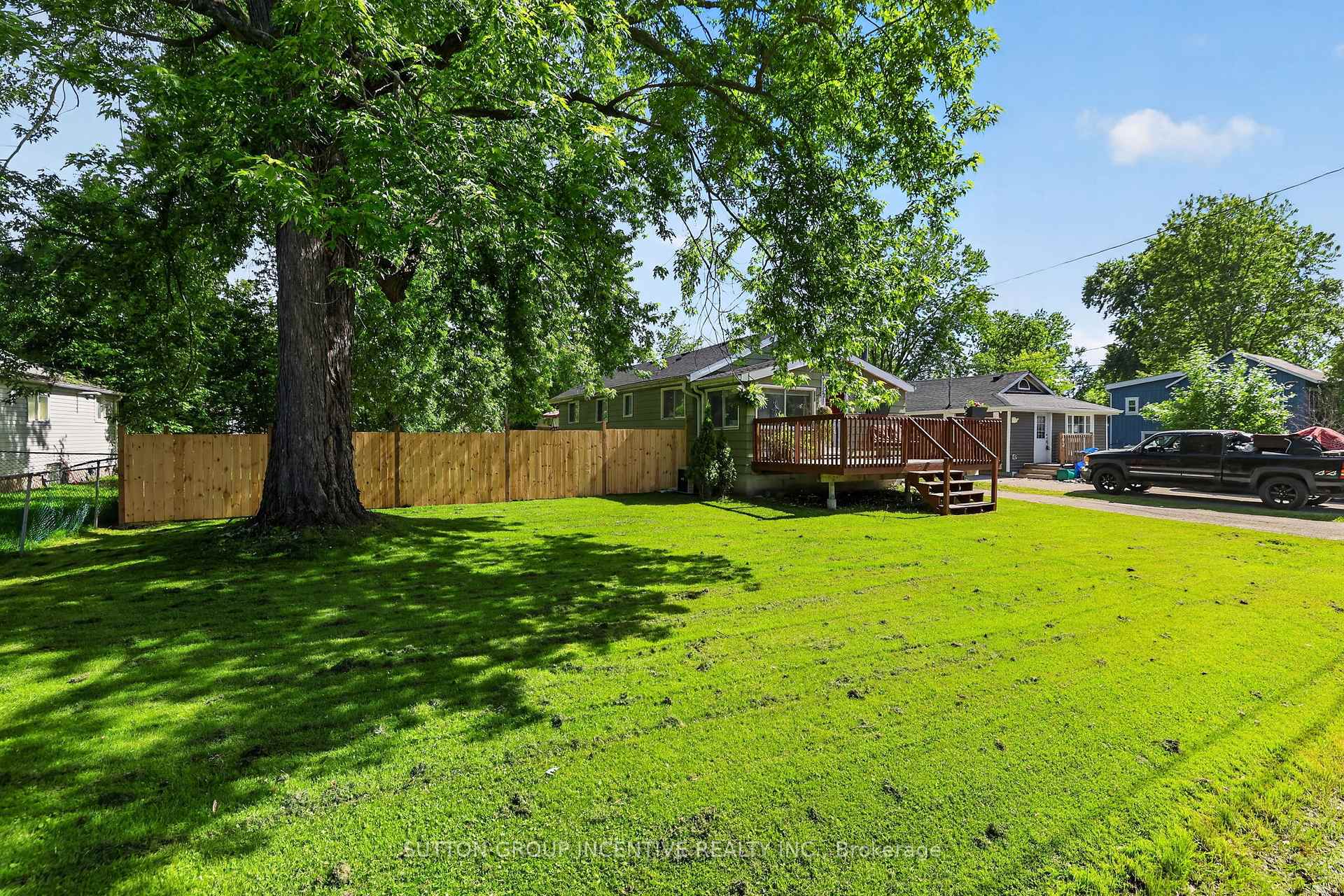 Photo 5 of 191 Ways Bay Drive, Georgina, Keswick North — HOMEH