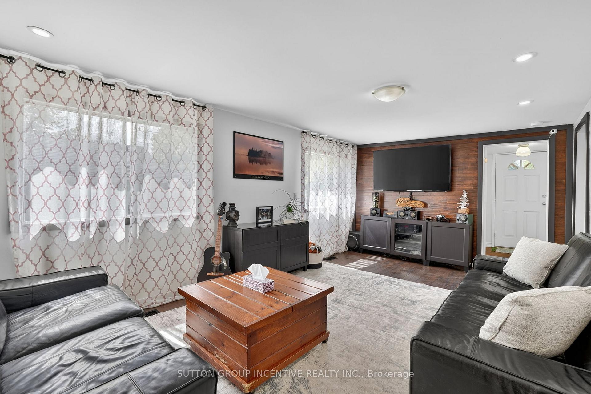Photo 12 of 191 Ways Bay Drive, Georgina, Keswick North — HOMEH