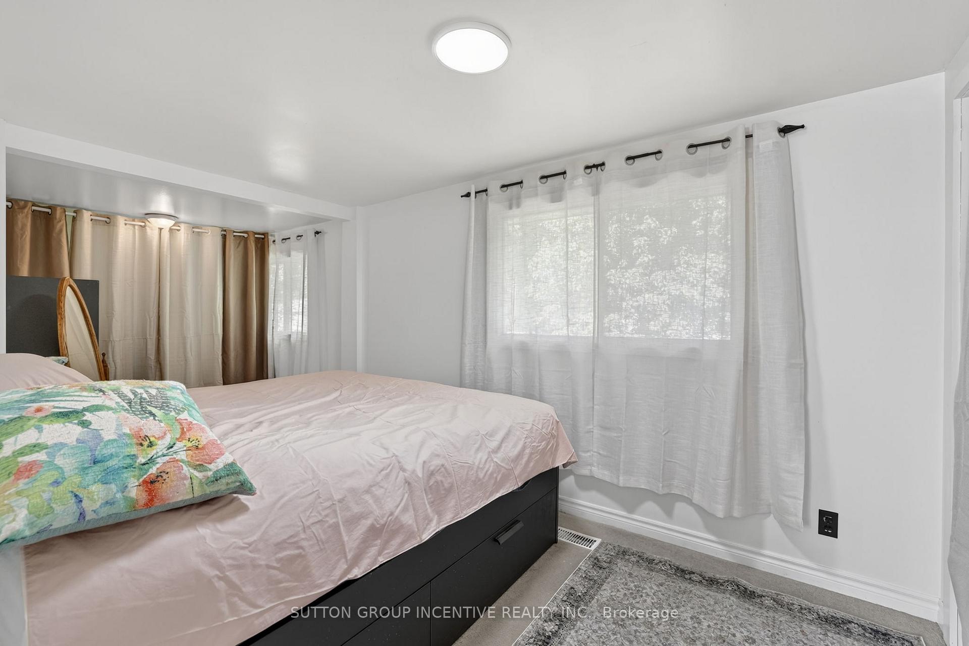 Photo 21 of 191 Ways Bay Drive, Georgina, Keswick North — HOMEH