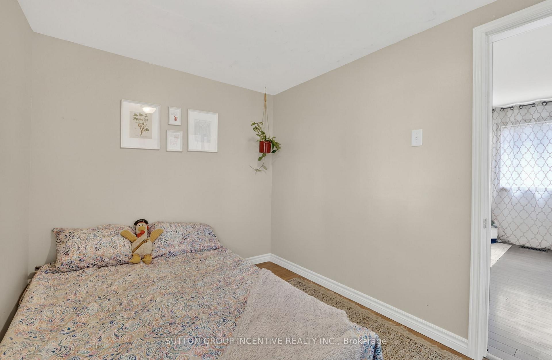 Photo 22 of 191 Ways Bay Drive, Georgina, Keswick North — HOMEH