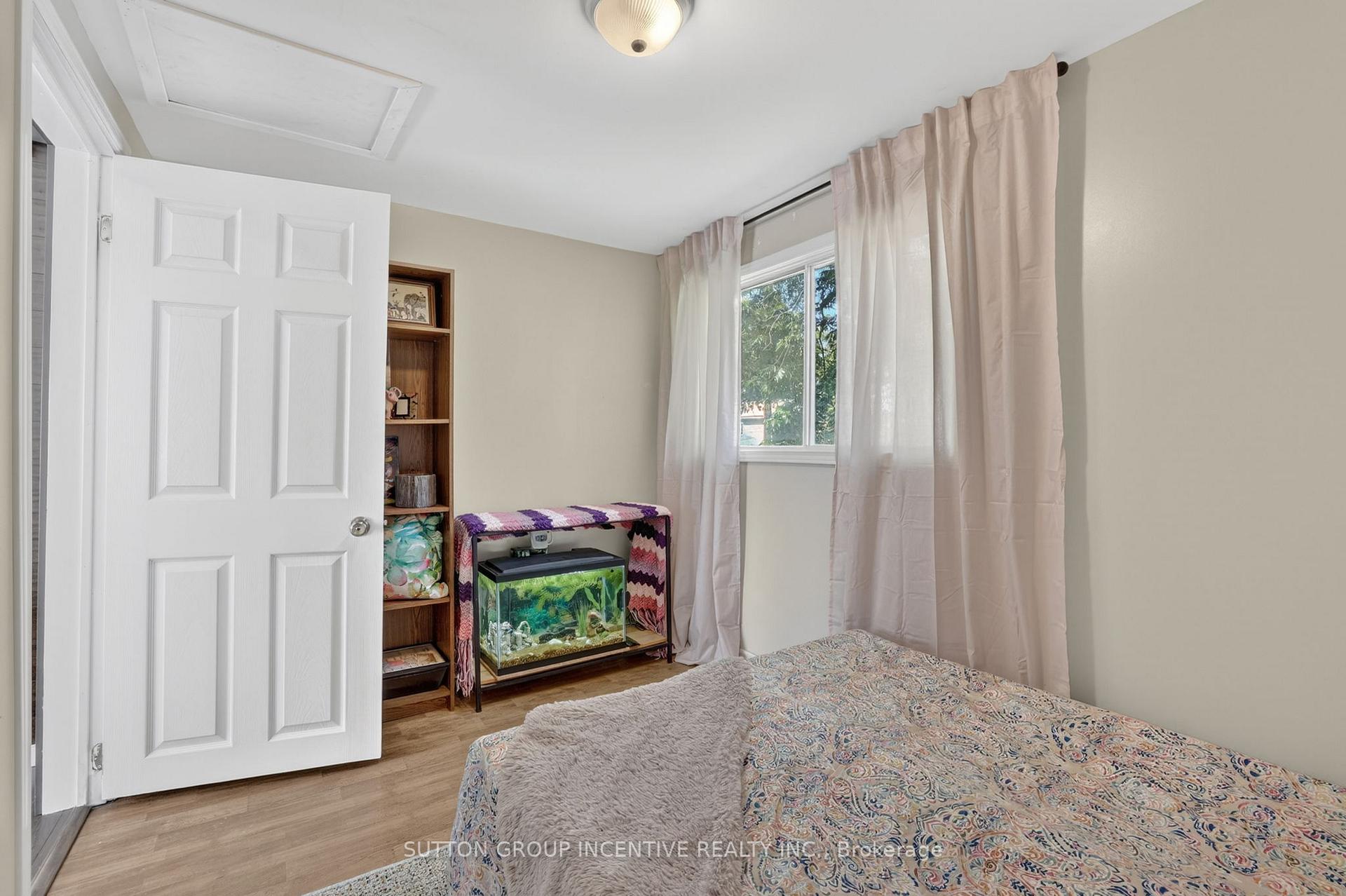 Photo 23 of 191 Ways Bay Drive, Georgina, Keswick North — HOMEH