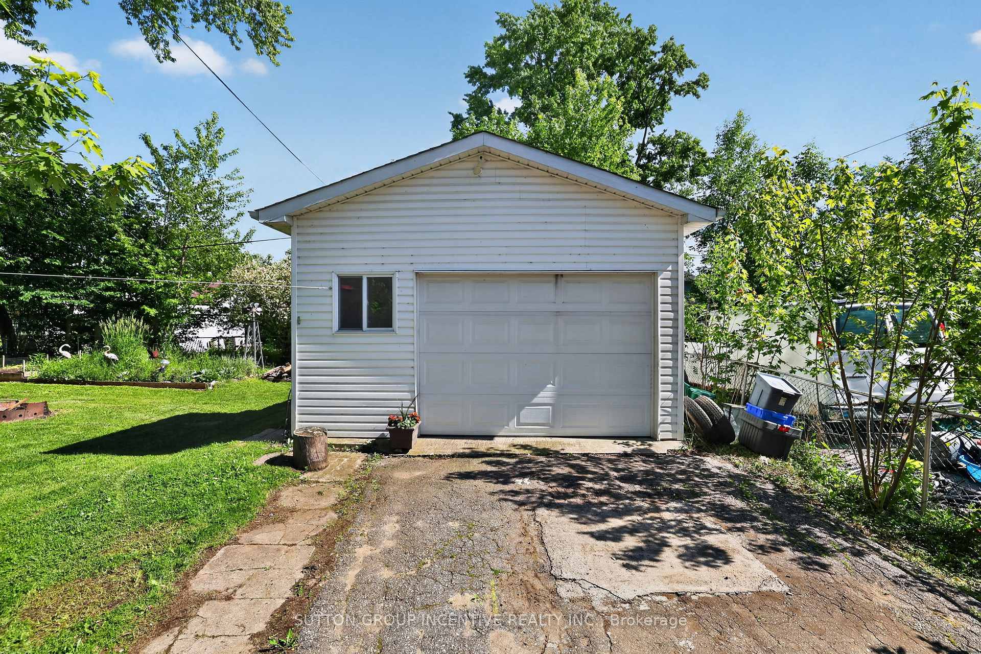 Photo 39 of 191 Ways Bay Drive, Georgina, Keswick North — HOMEH