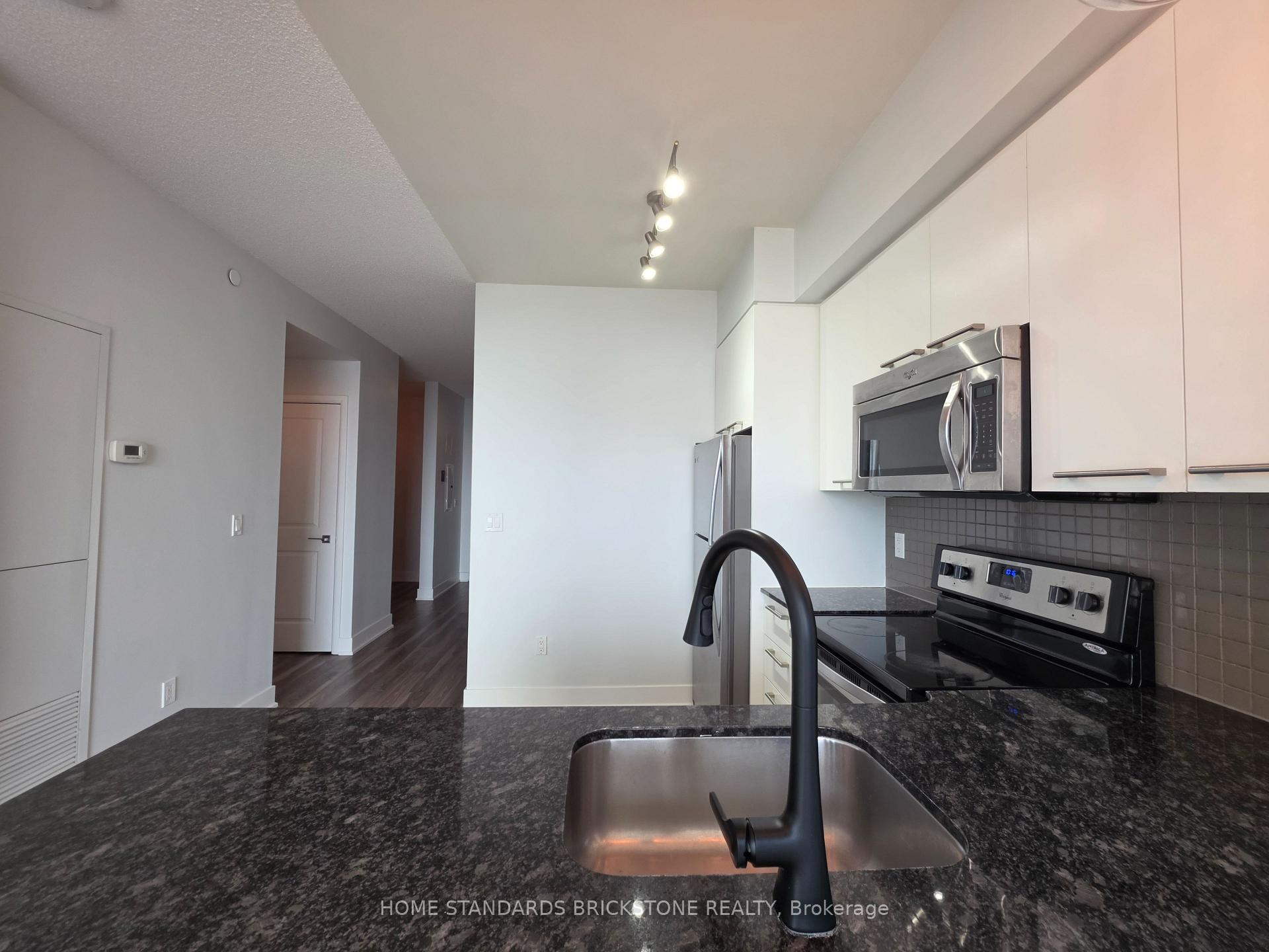 Photo 7 of Unit 3508, 88 Sheppard Avenue E, North York, Willowdale East — HOMEH