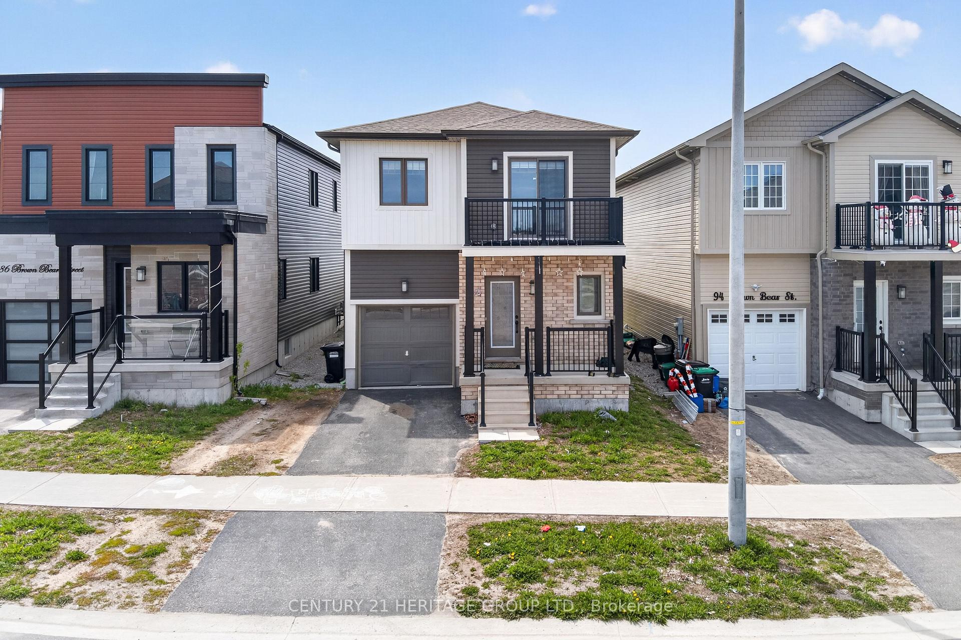Photo 1 of 90 Brown Bear Street, Barrie, Rural Barrie Southwest — HOMEH