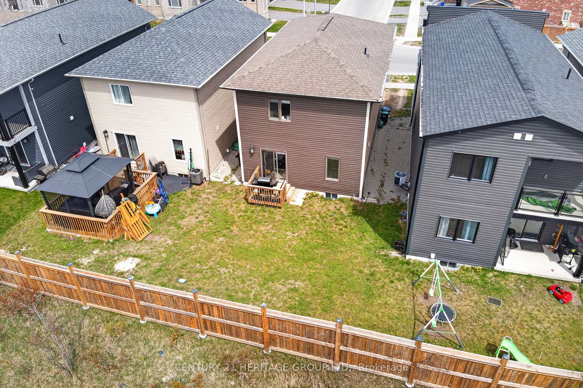 Photo 35 of 90 Brown Bear Street, Barrie, Rural Barrie Southwest — HOMEH