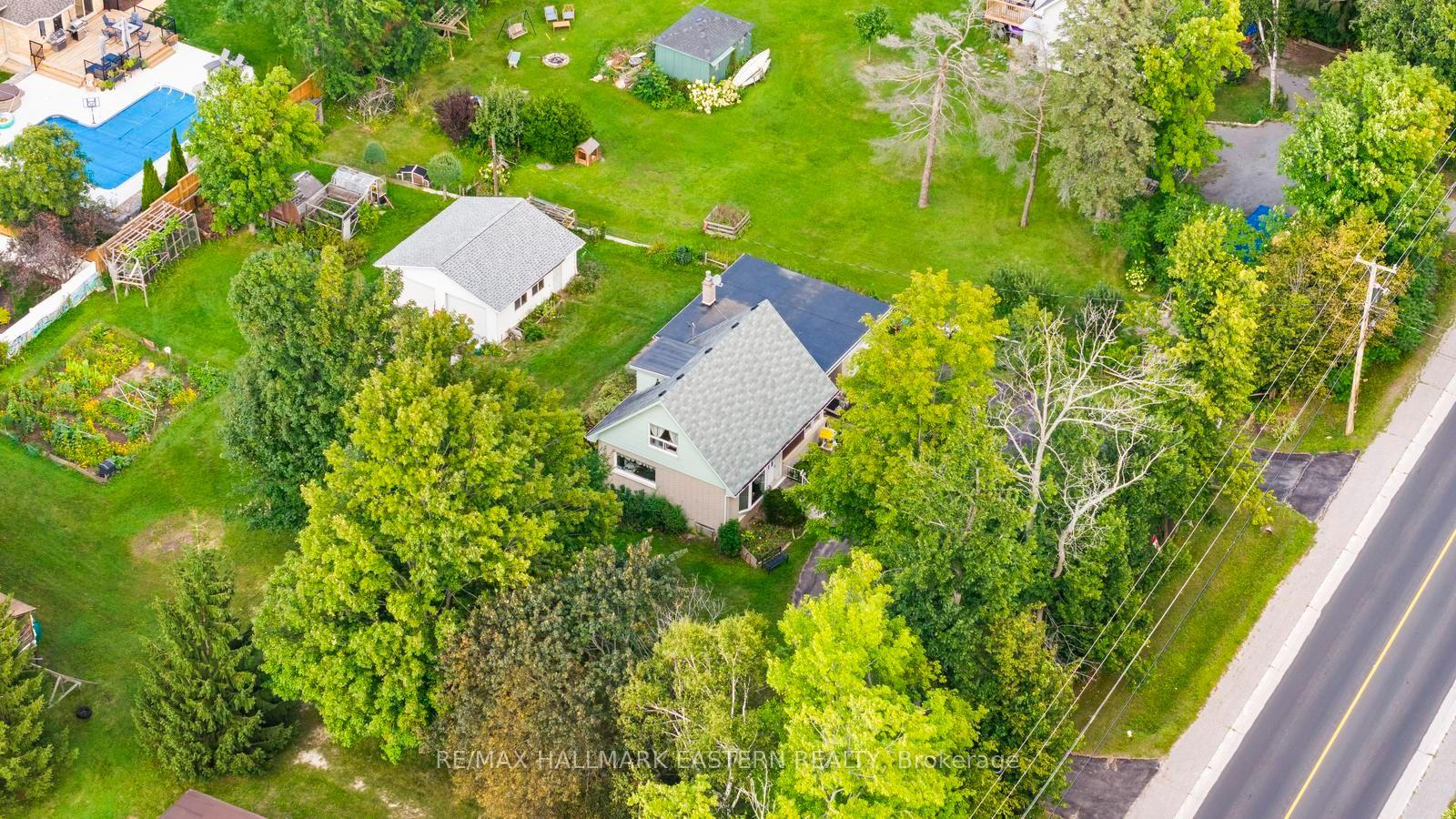 Photo 57 of 1932 Sherbrooke Street W, Peterborough, Monaghan Ward 2 — HOMEH