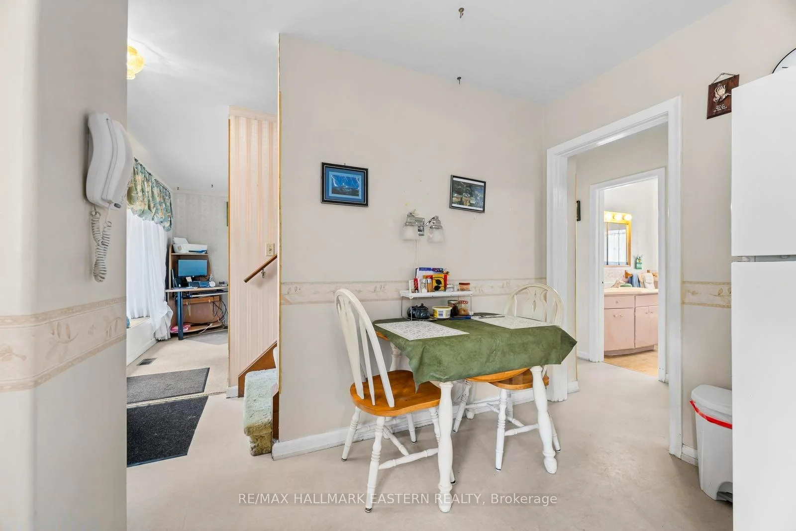 Photo 16 of 1932 Sherbrooke Street W, Peterborough, Monaghan Ward 2 — HOMEH