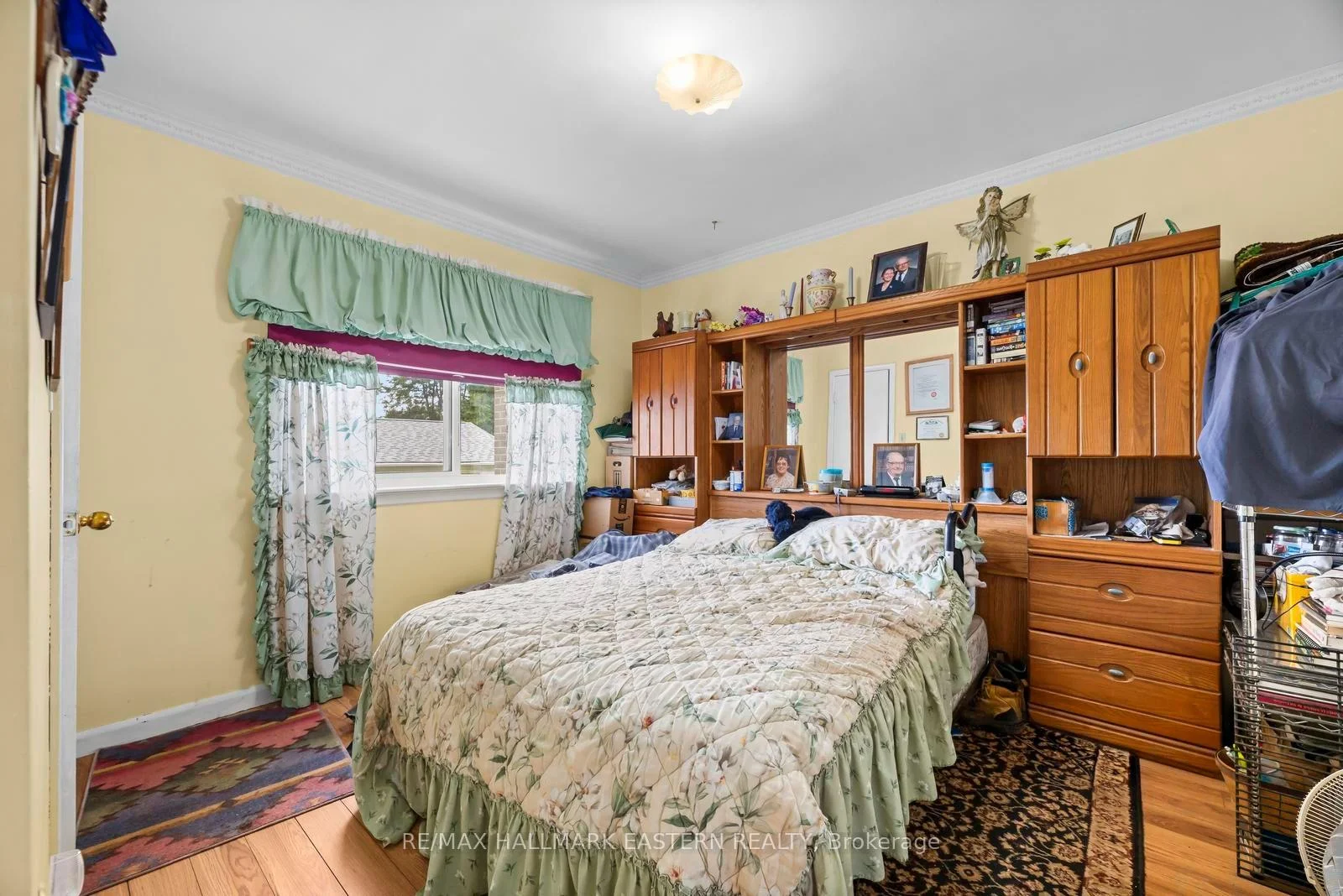 Photo 21 of 1932 Sherbrooke Street W, Peterborough, Monaghan Ward 2 — HOMEH