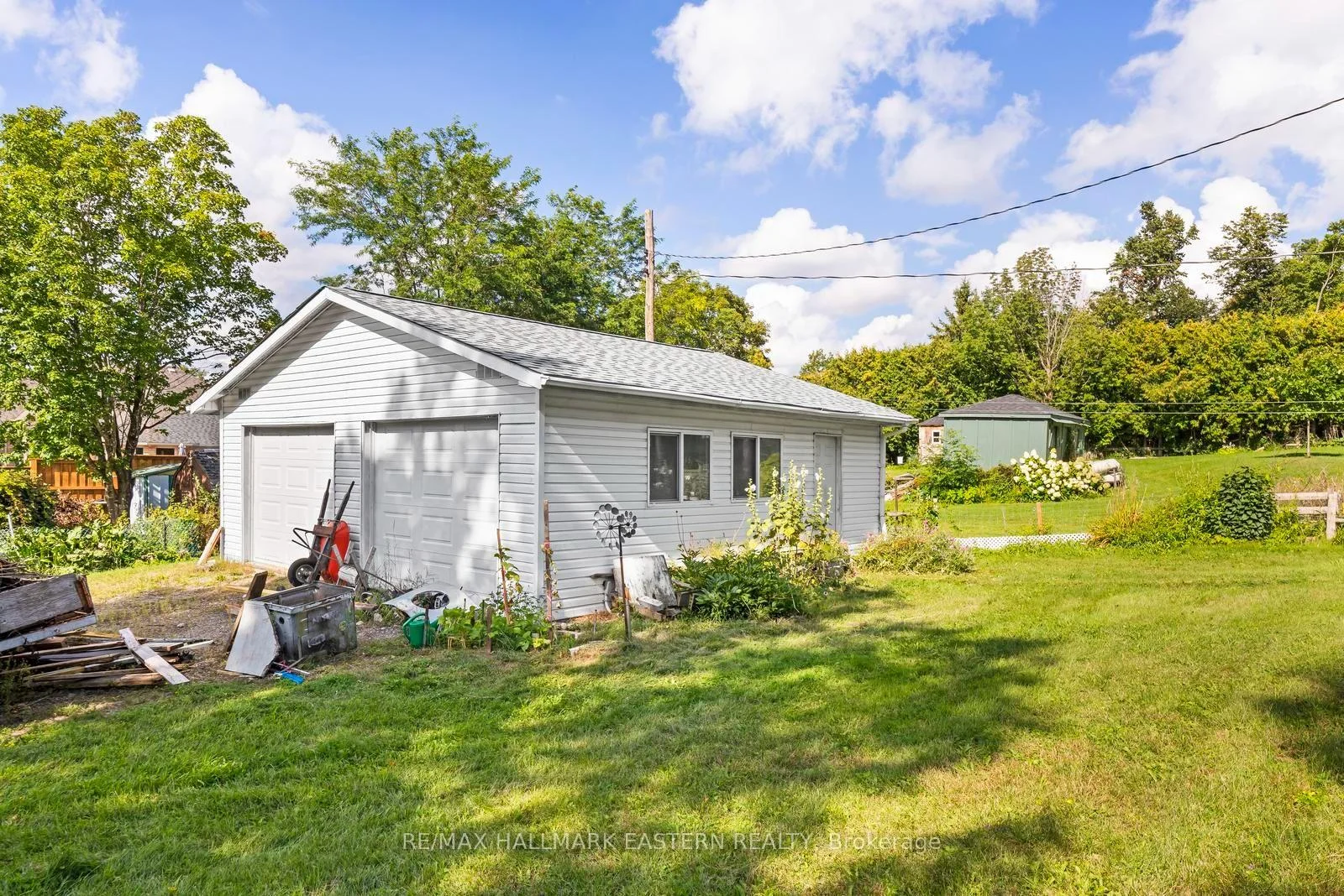 Photo 31 of 1932 Sherbrooke Street W, Peterborough, Monaghan Ward 2 — HOMEH