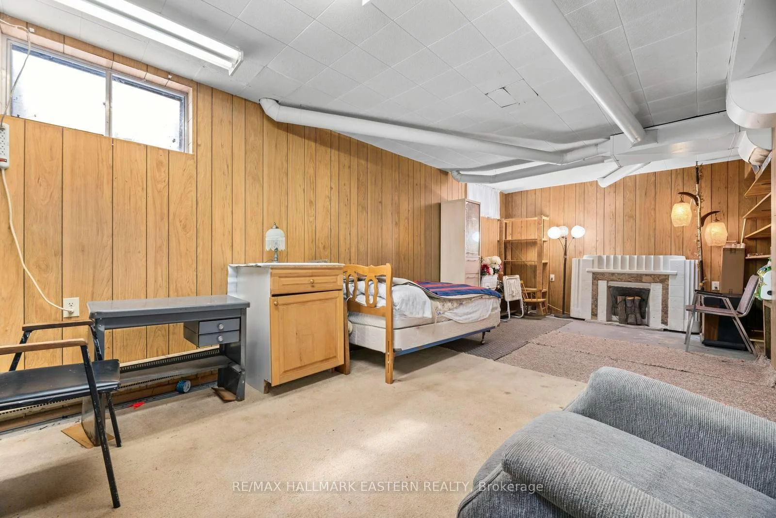 Photo 49 of 1932 Sherbrooke Street W, Peterborough, Monaghan Ward 2 — HOMEH