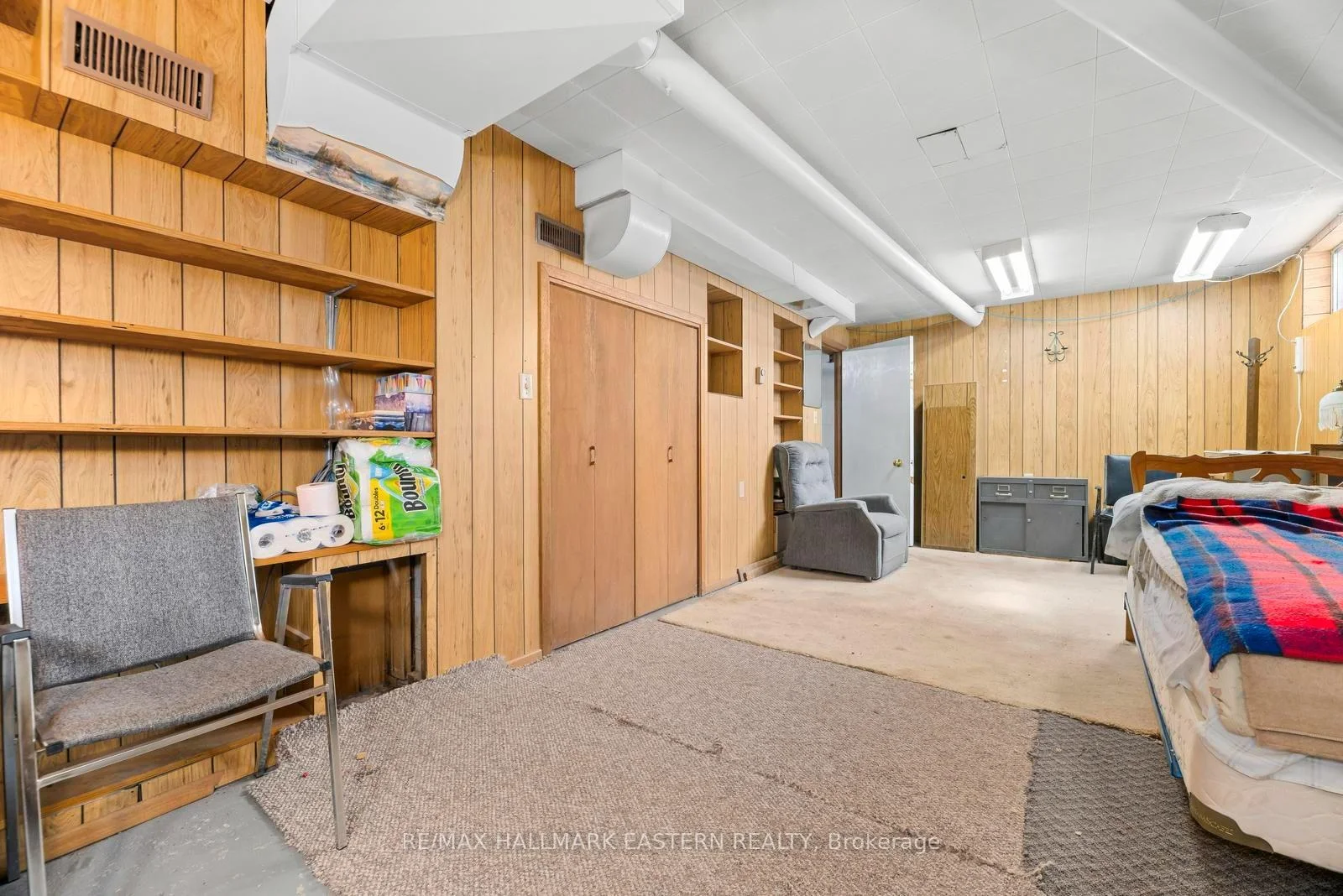 Photo 51 of 1932 Sherbrooke Street W, Peterborough, Monaghan Ward 2 — HOMEH