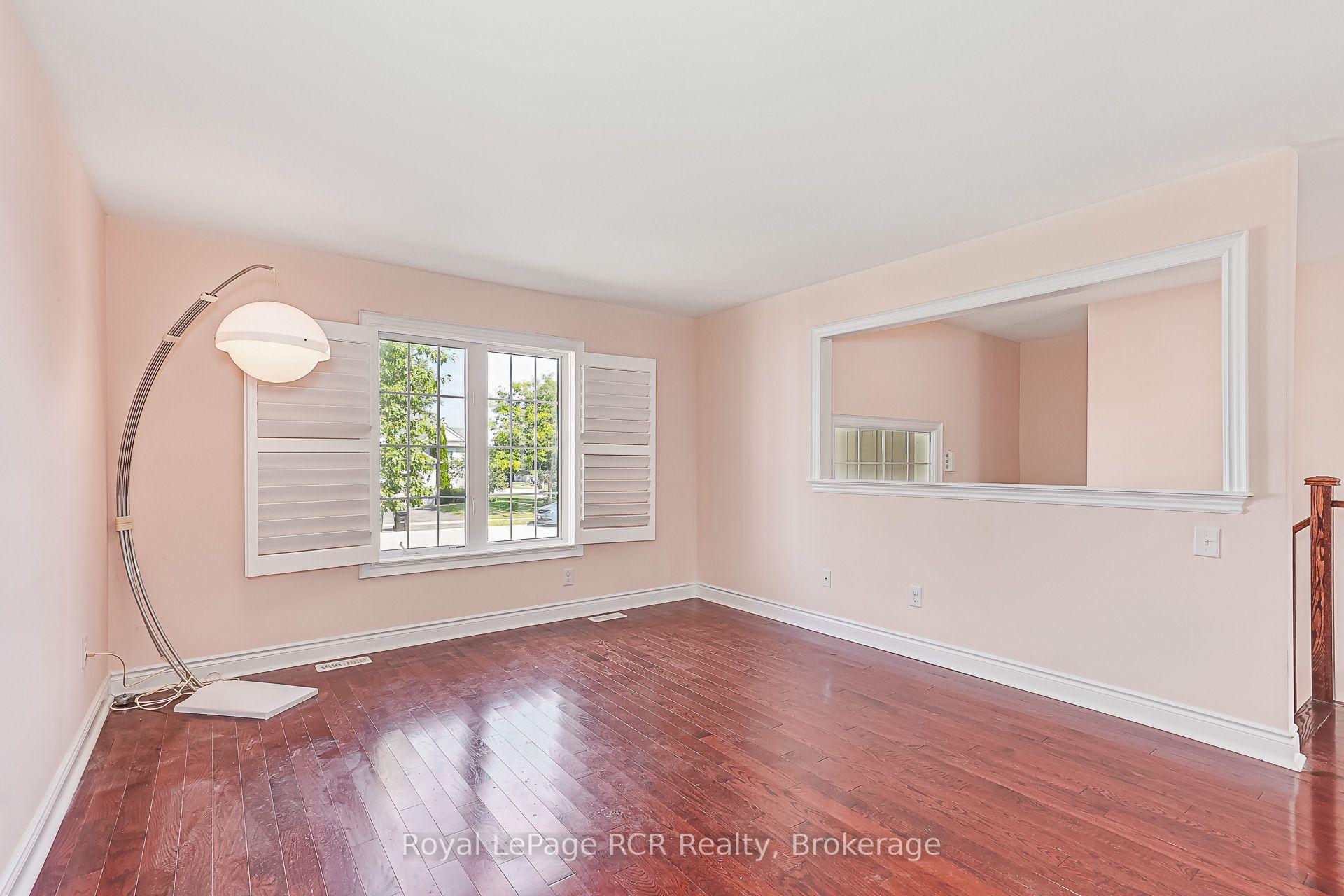 Photo 10 of 252 Spruce Street, Clearview, Stayner — HOMEH