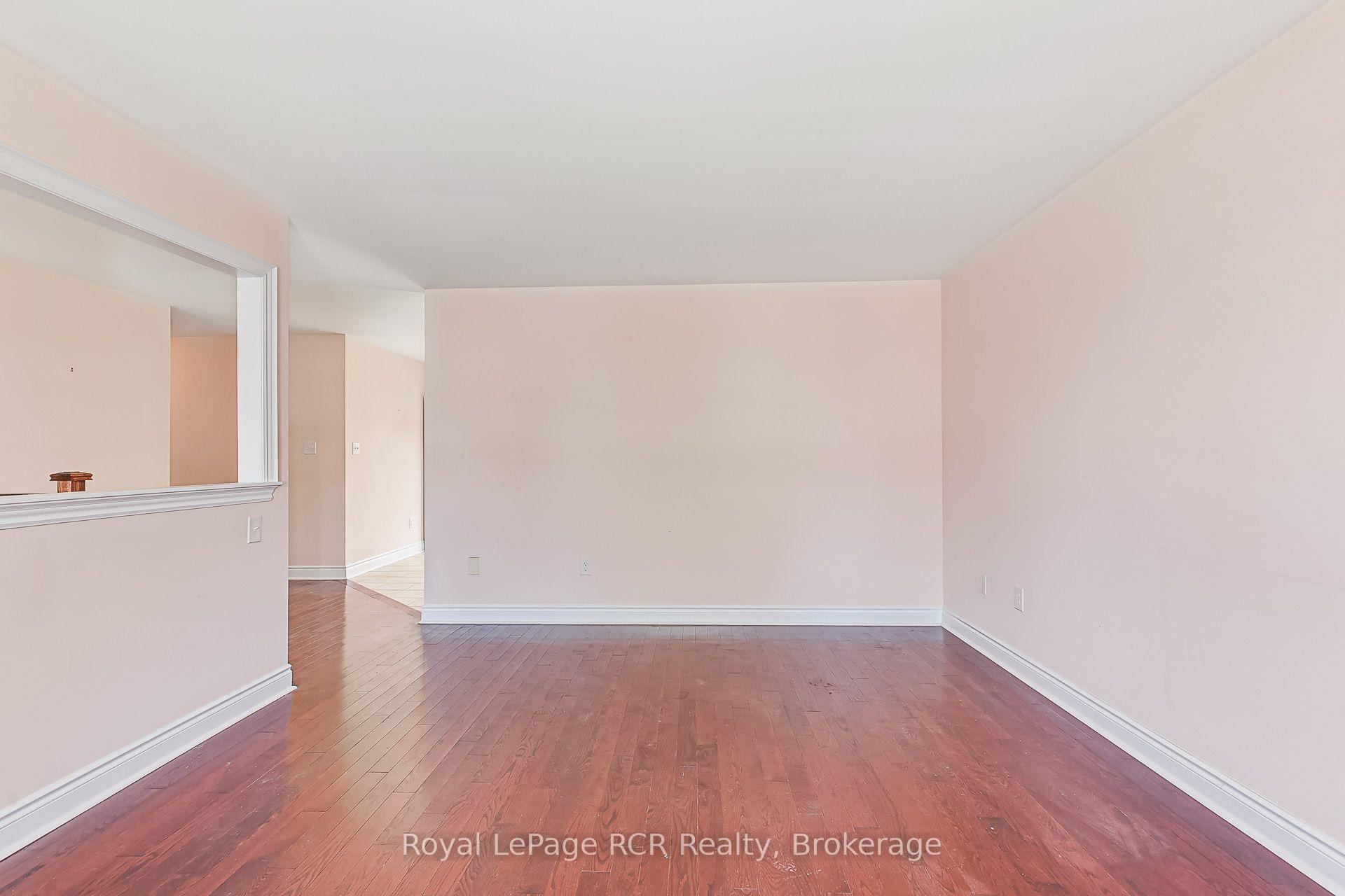 Photo 11 of 252 Spruce Street, Clearview, Stayner — HOMEH