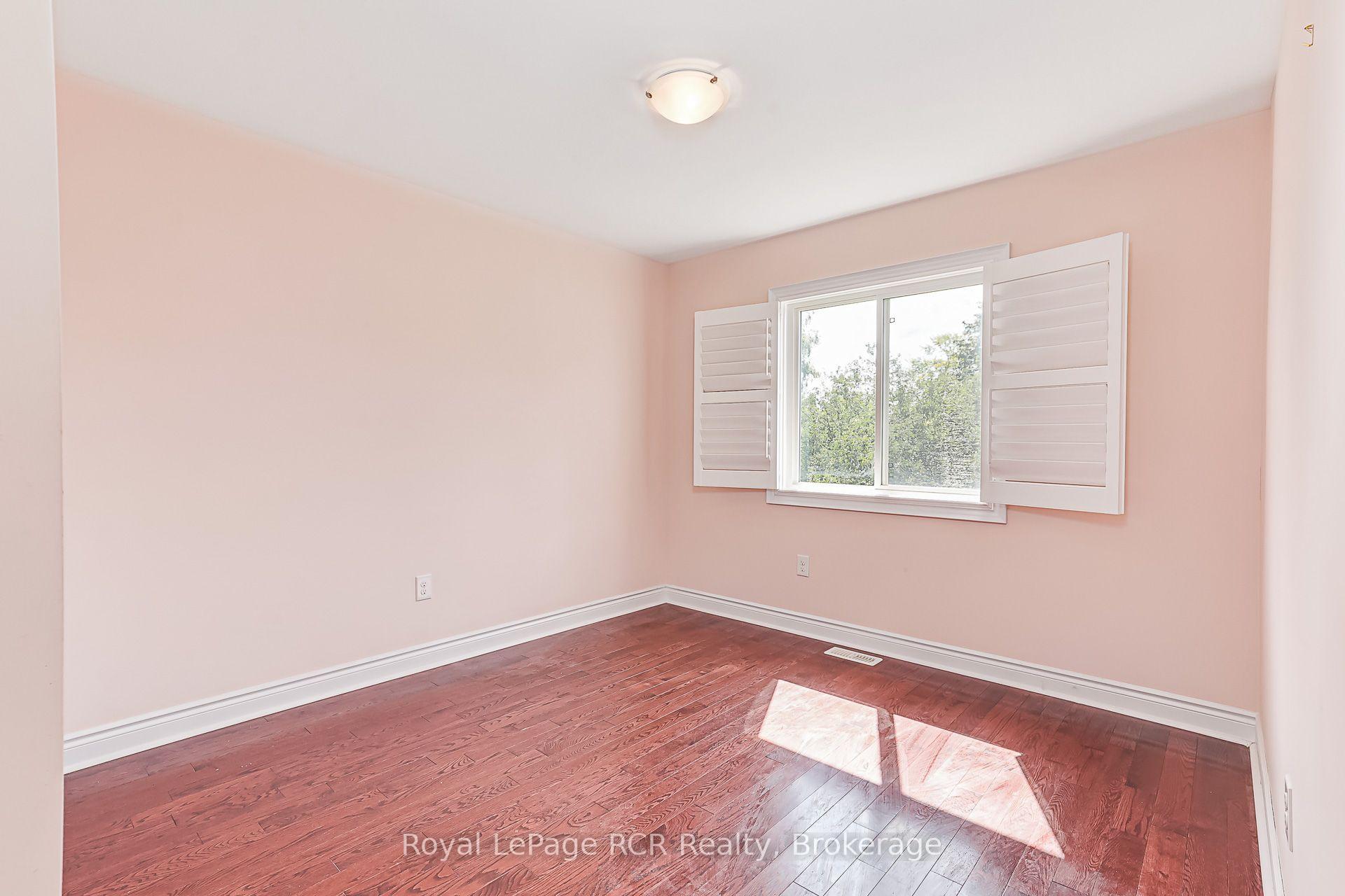 Photo 20 of 252 Spruce Street, Clearview, Stayner — HOMEH