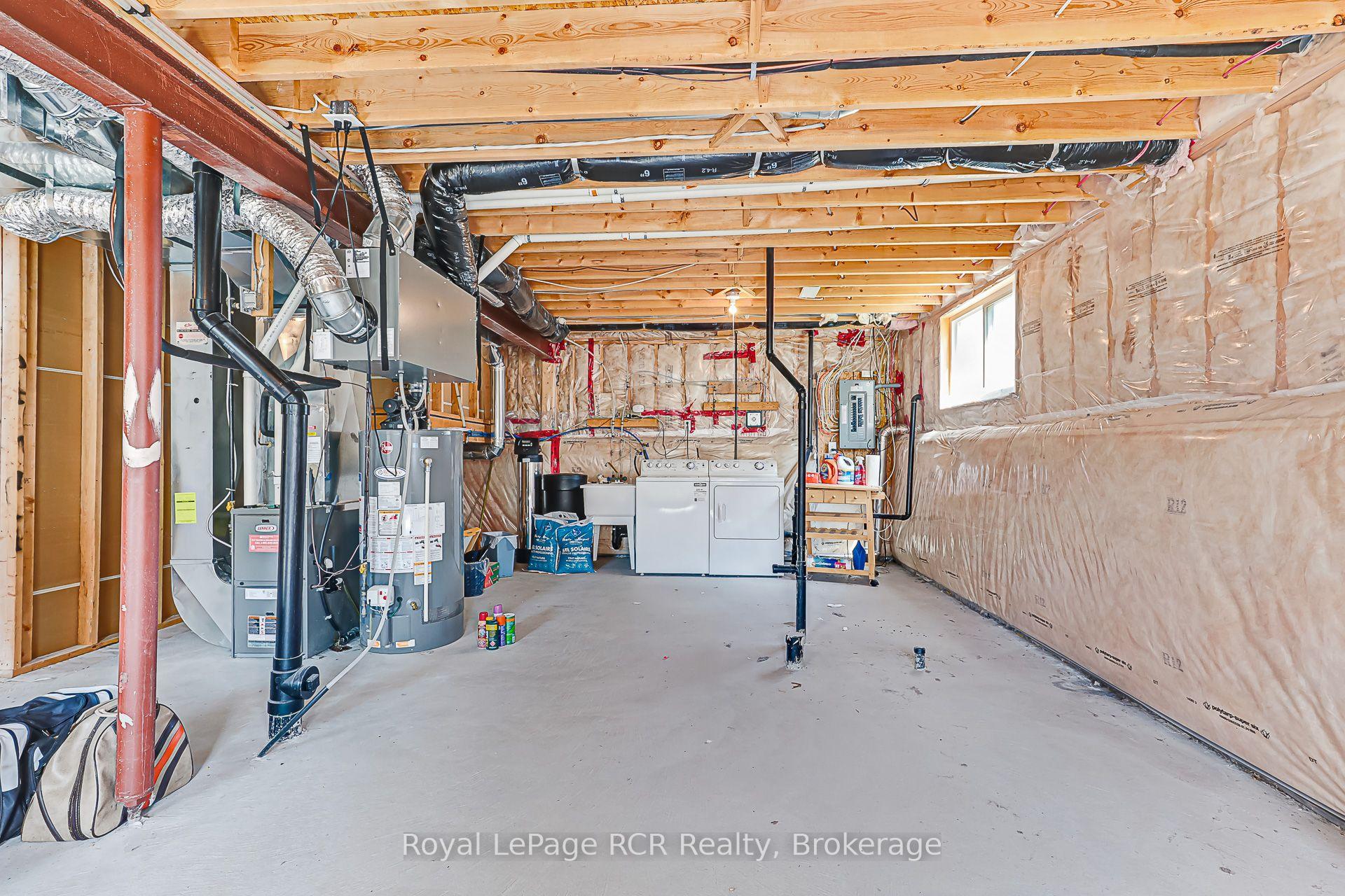 Photo 31 of 252 Spruce Street, Clearview, Stayner — HOMEH