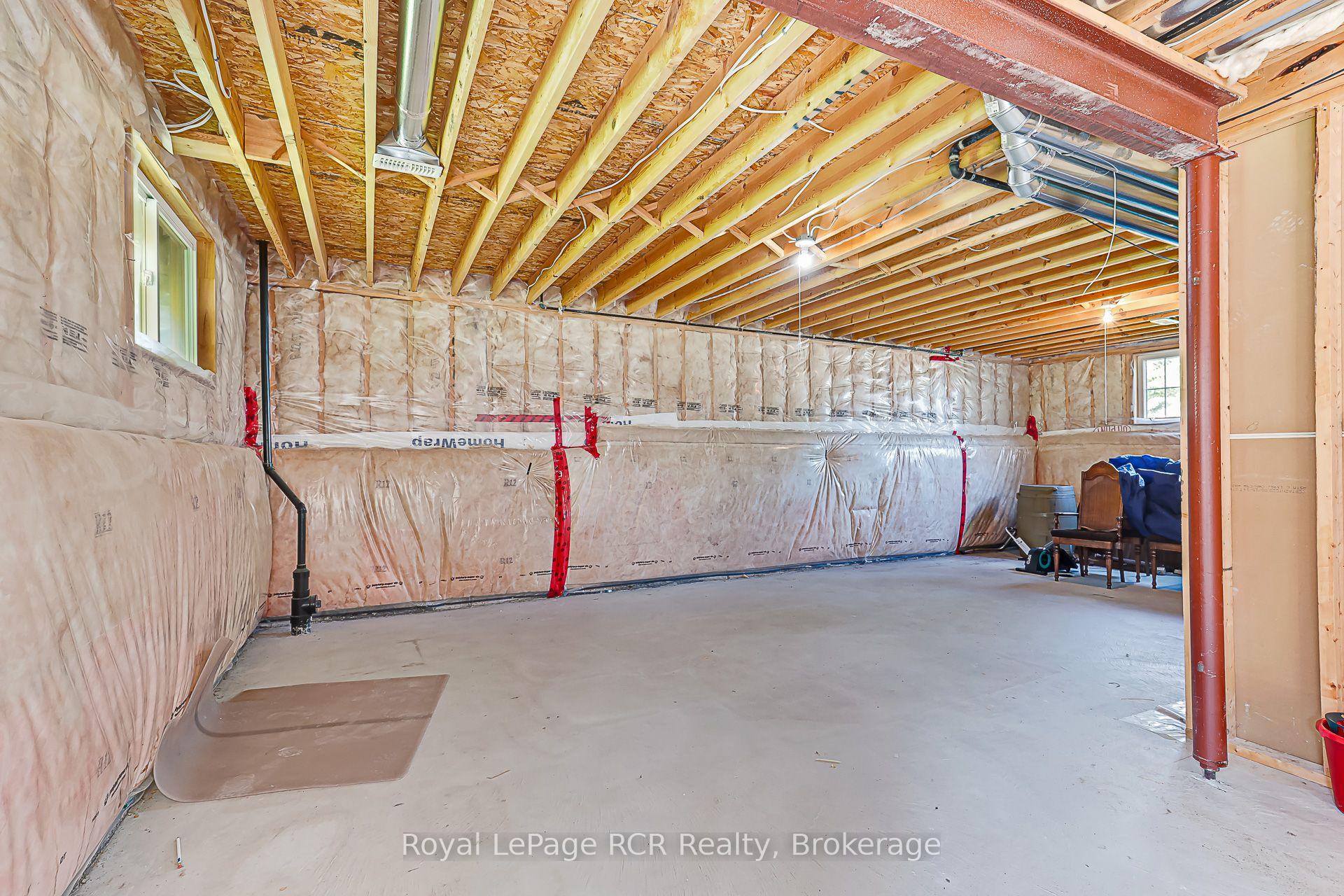 Photo 32 of 252 Spruce Street, Clearview, Stayner — HOMEH